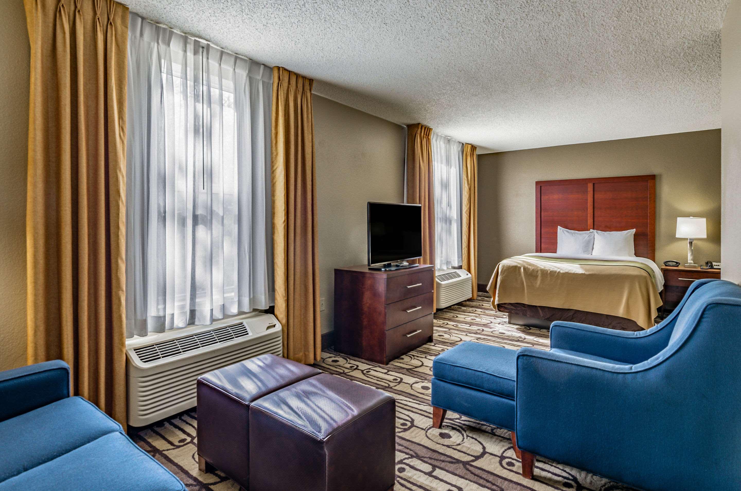 Comfort Inn & Suites Staunton