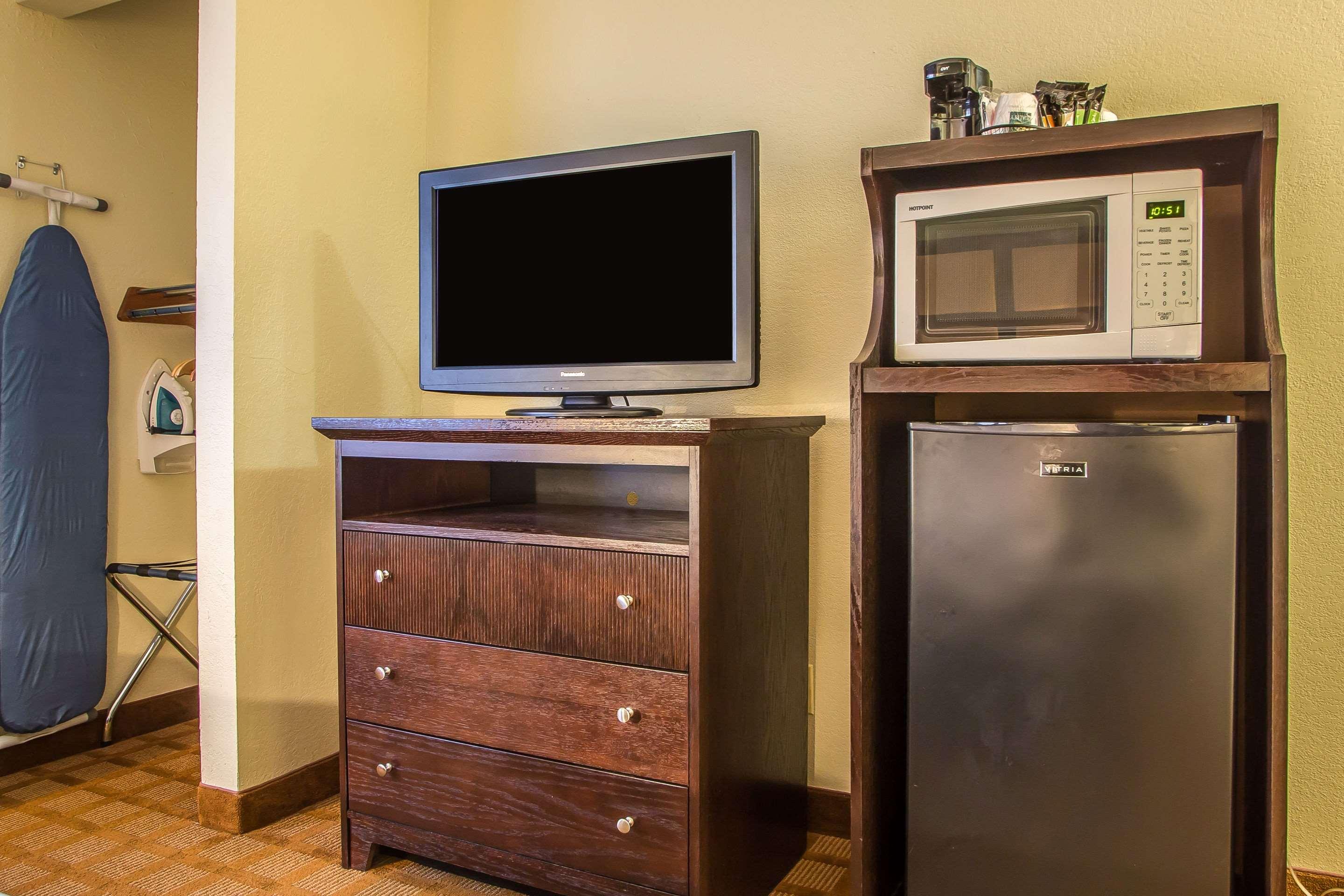 Quality Inn & Suites Marinette