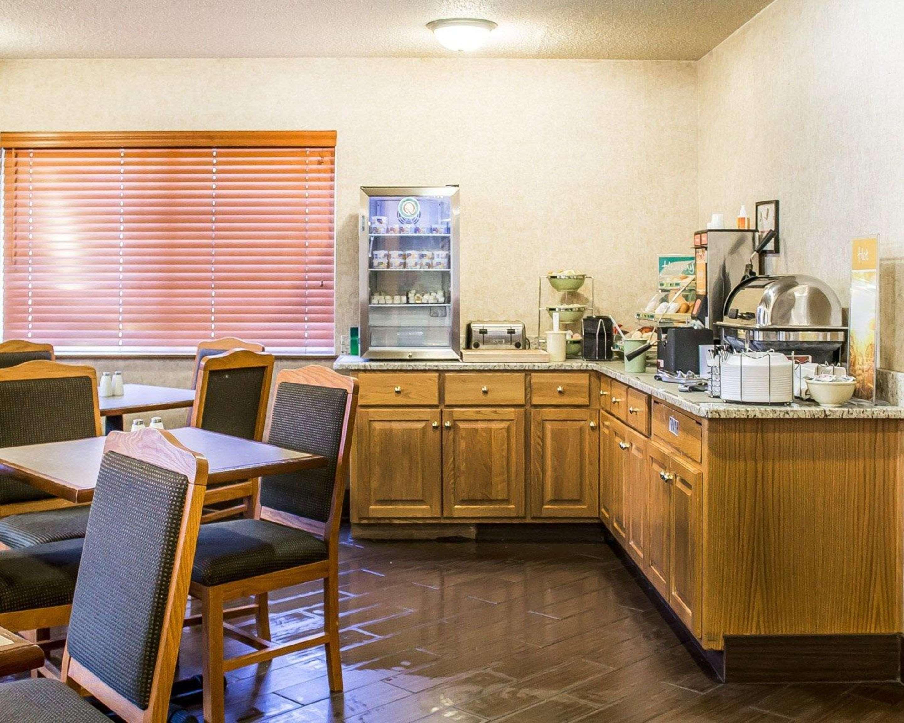 Quality Inn & Suites Sturgeon Bay Area