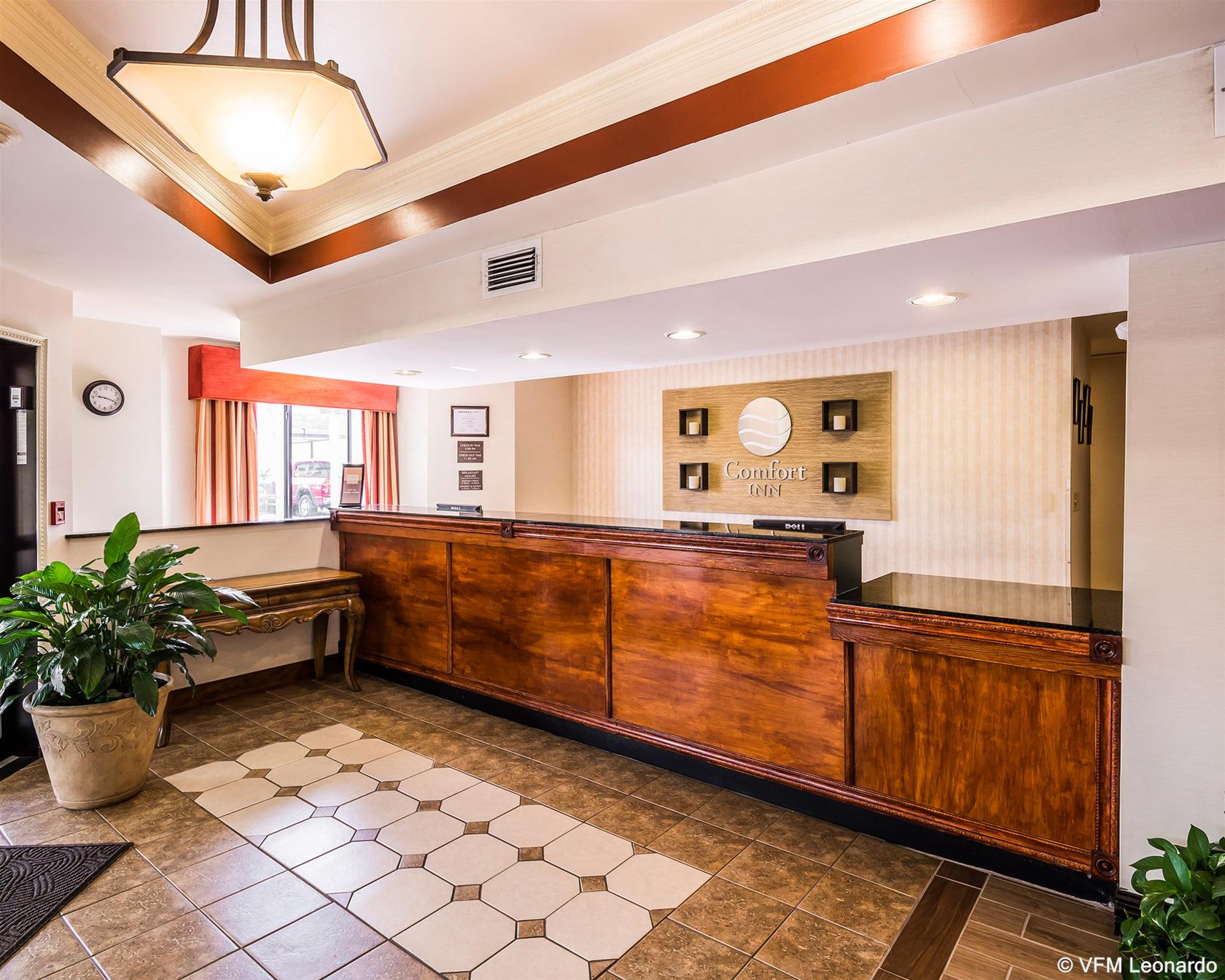 Hometown Inn