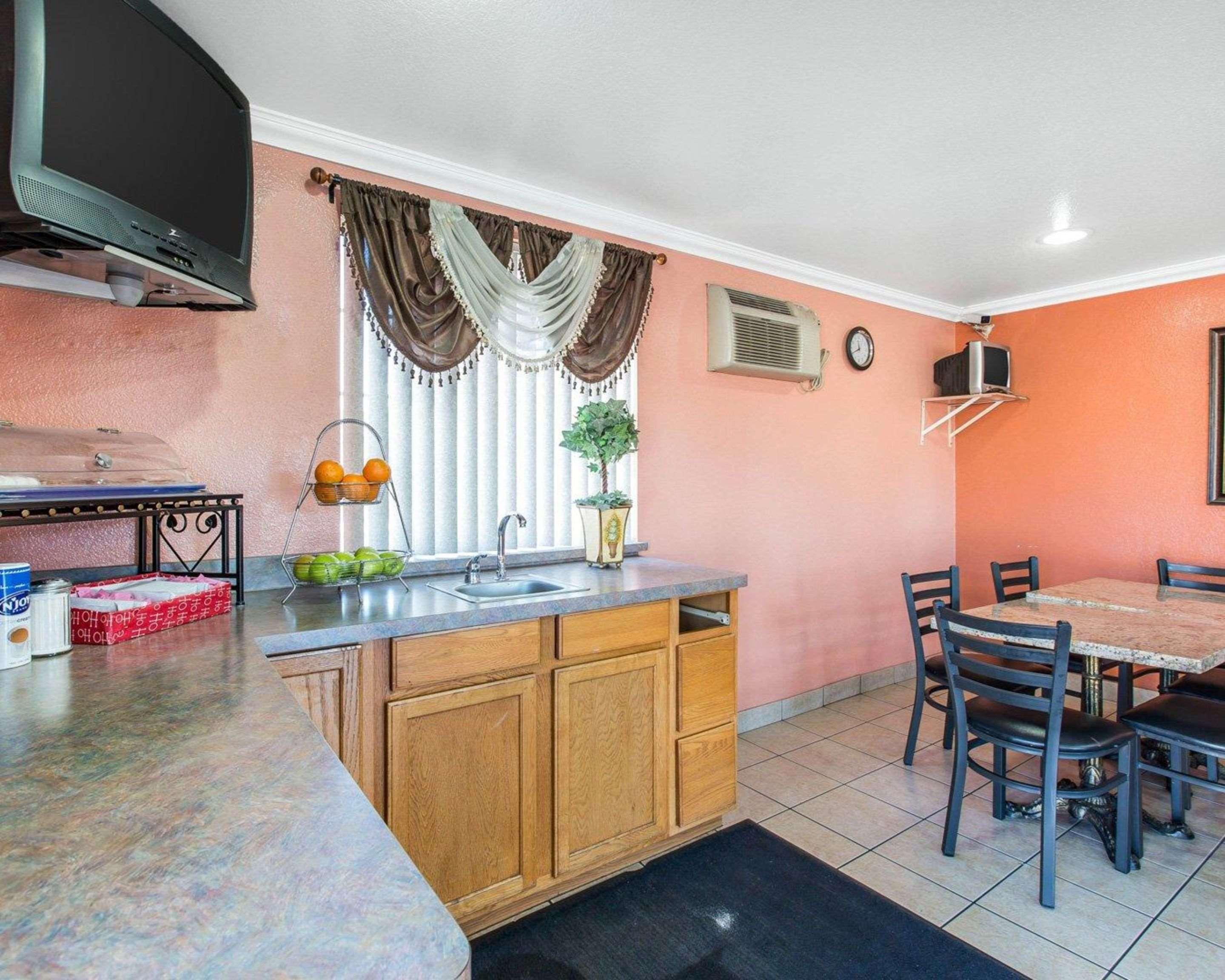 Rodeway Inn San Bernardino