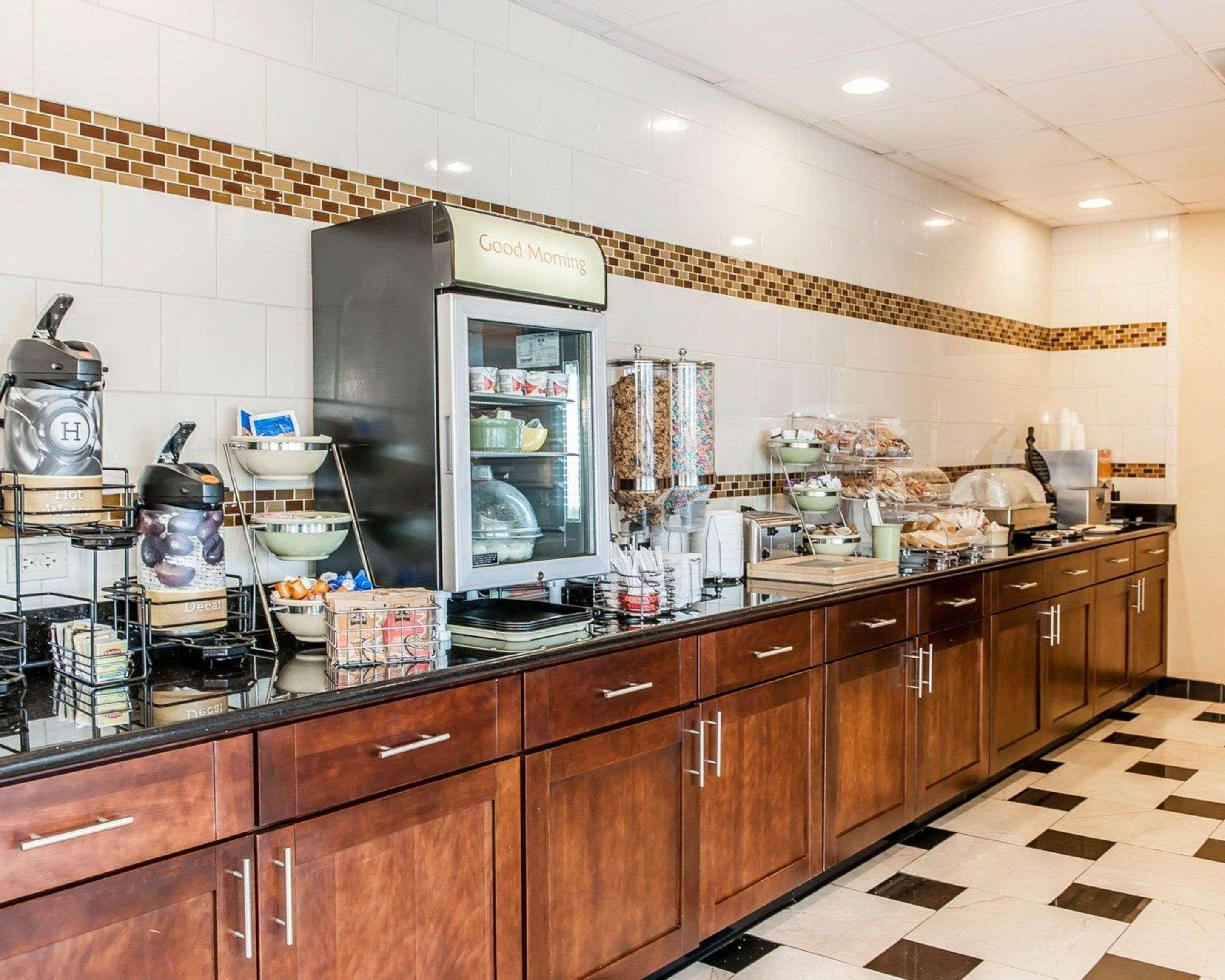 Quality Inn & Suites  Mattoon Area
