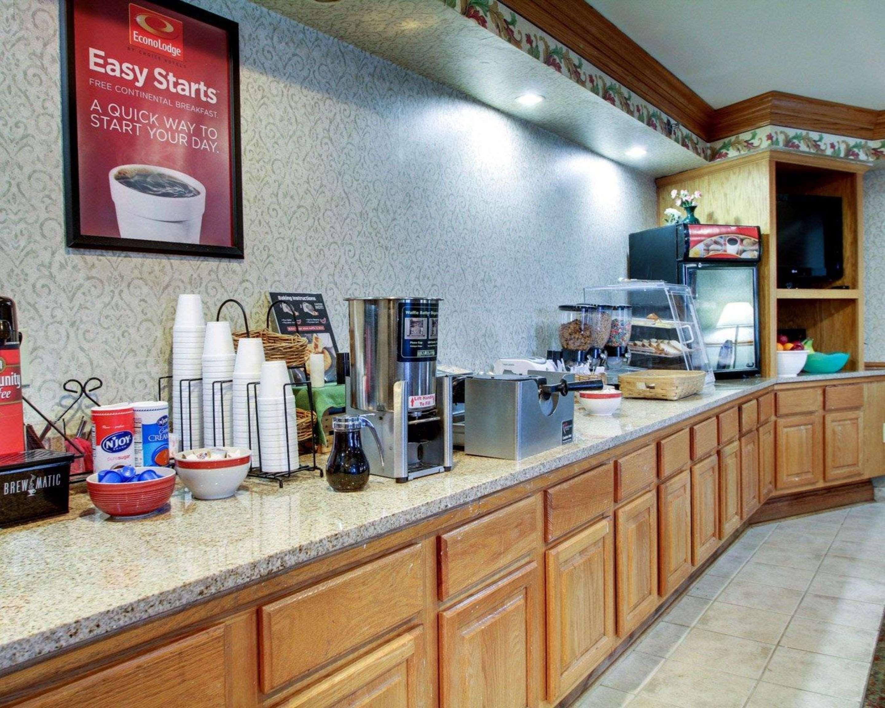 Econo Lodge Inn & Suites Flowood-Jackson Northwest