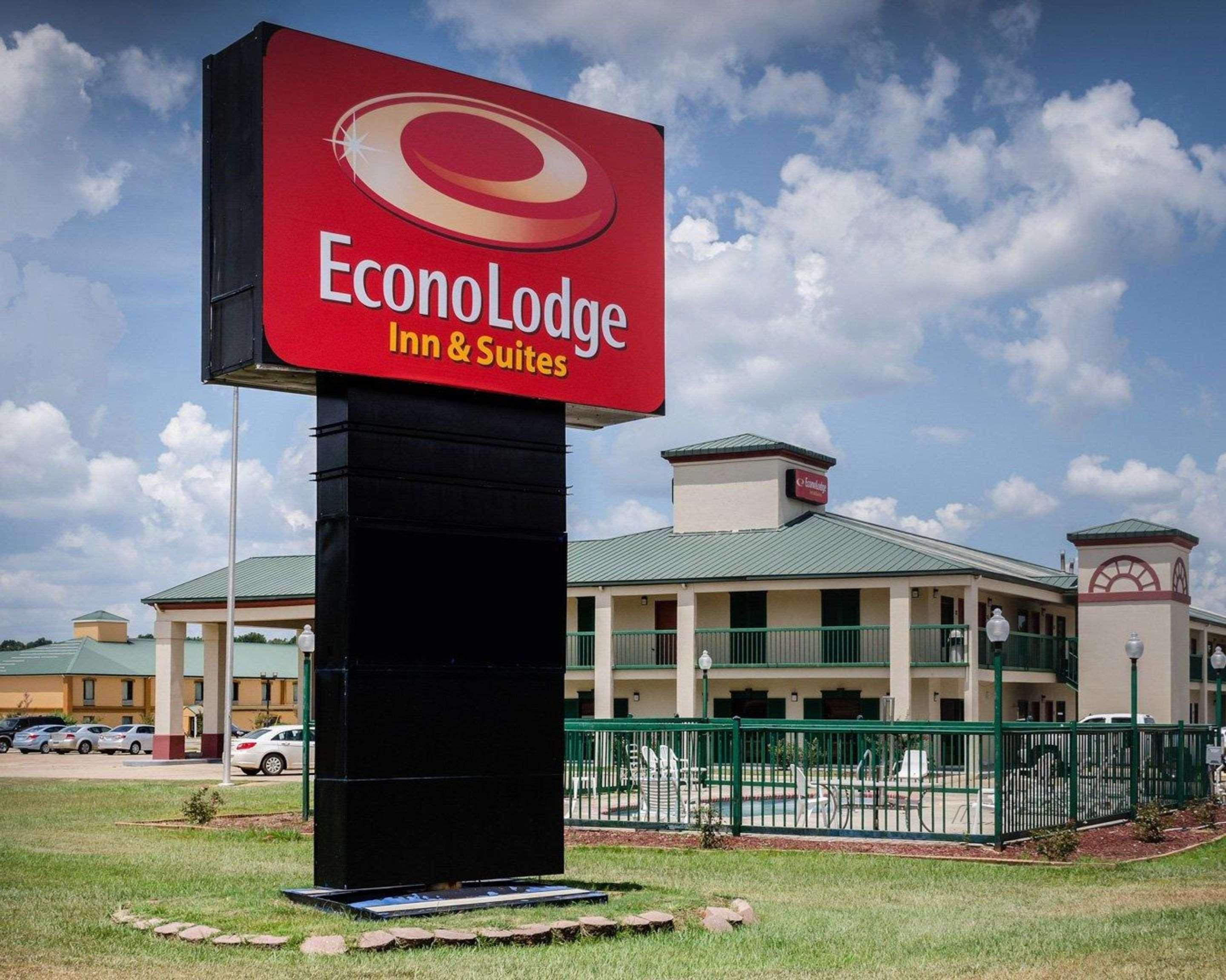 Econo Lodge Inn & Suites Philadelphia MS