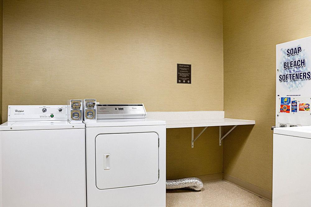 Motel 6 Minot Nd