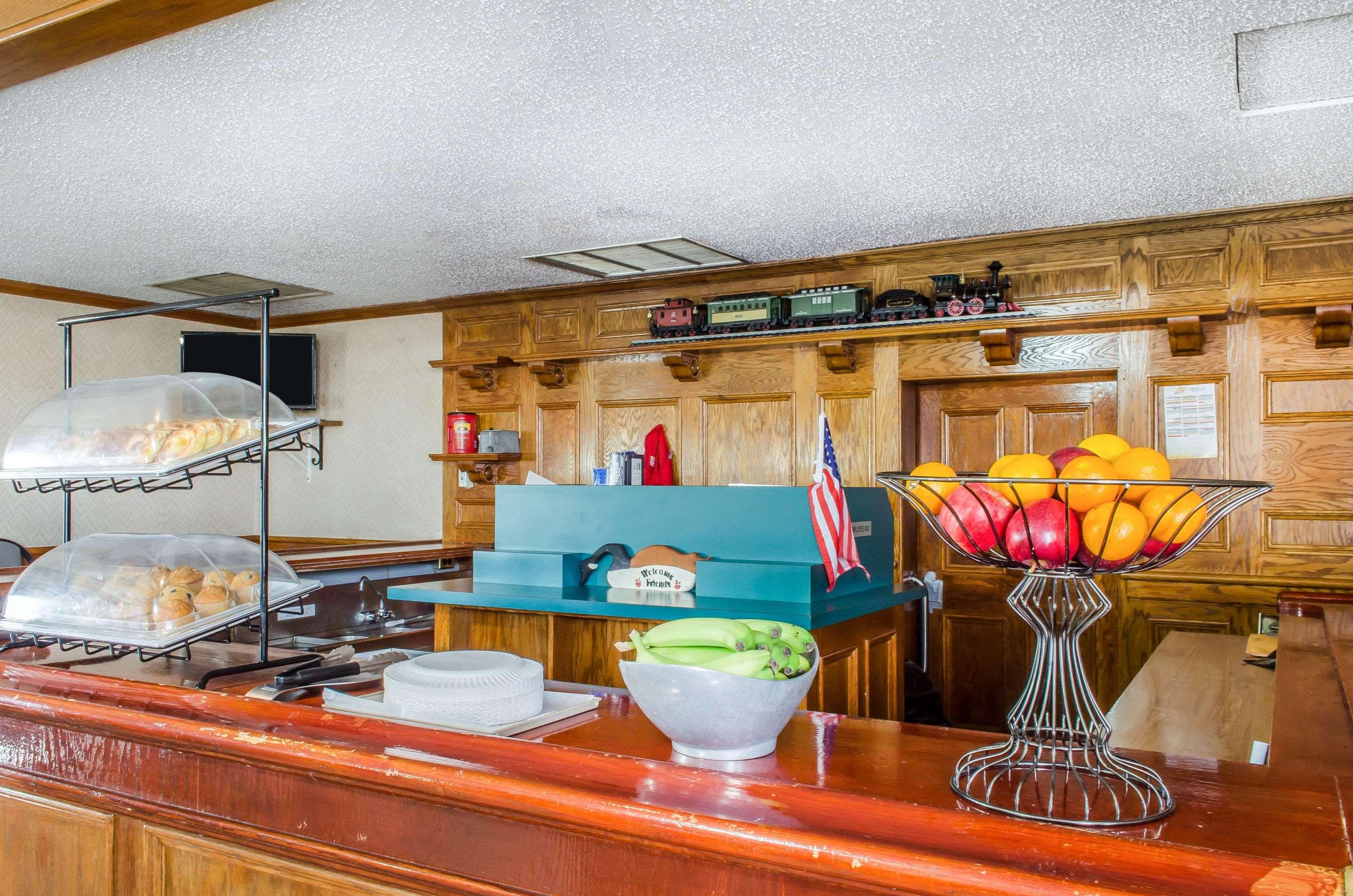Econo Lodge York Area