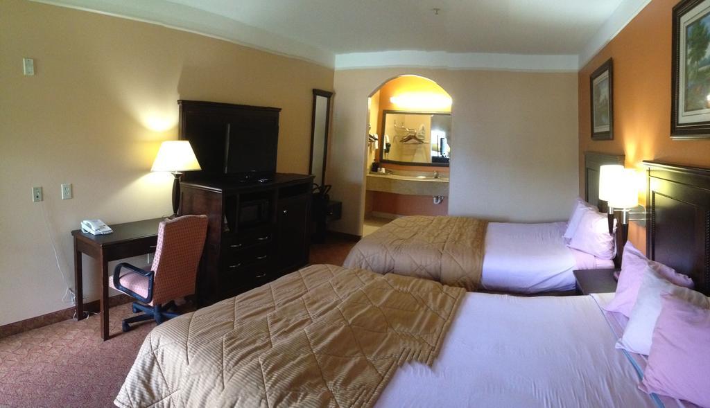 Scottish Inns & Suites
