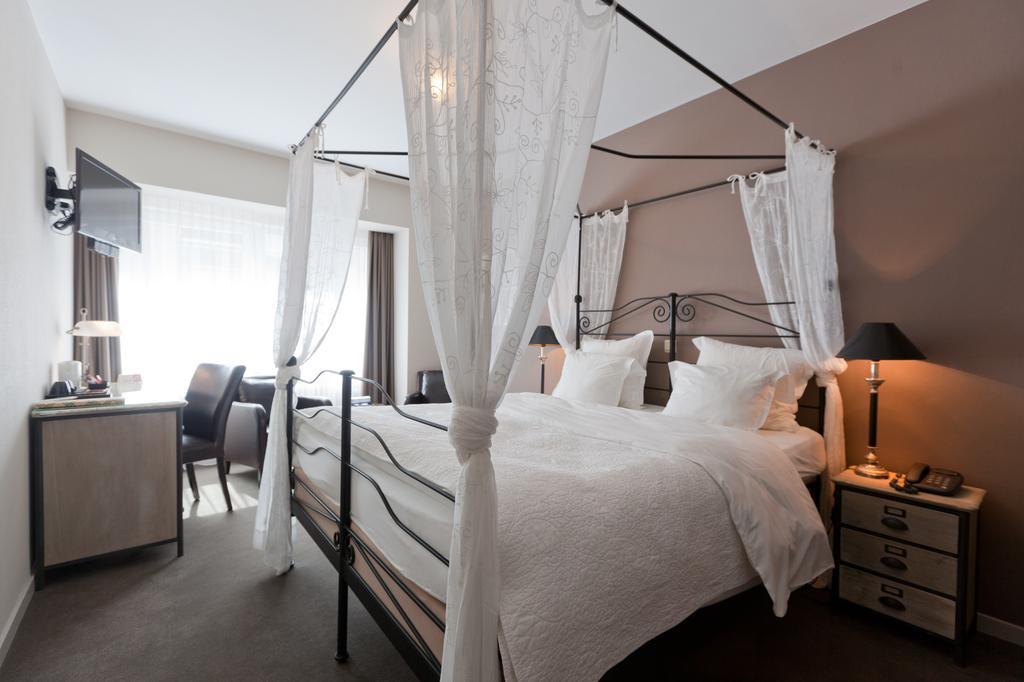 Hotel De Hofkamers by null