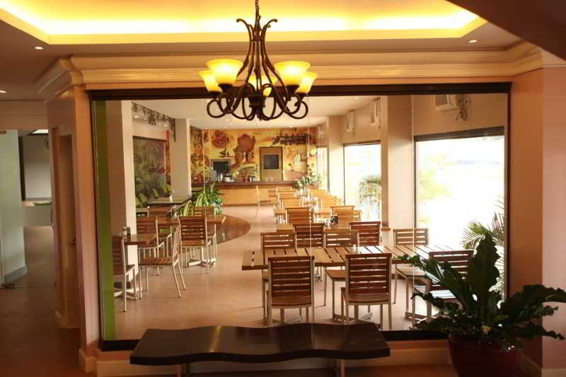 Casa Leticia Business Inn