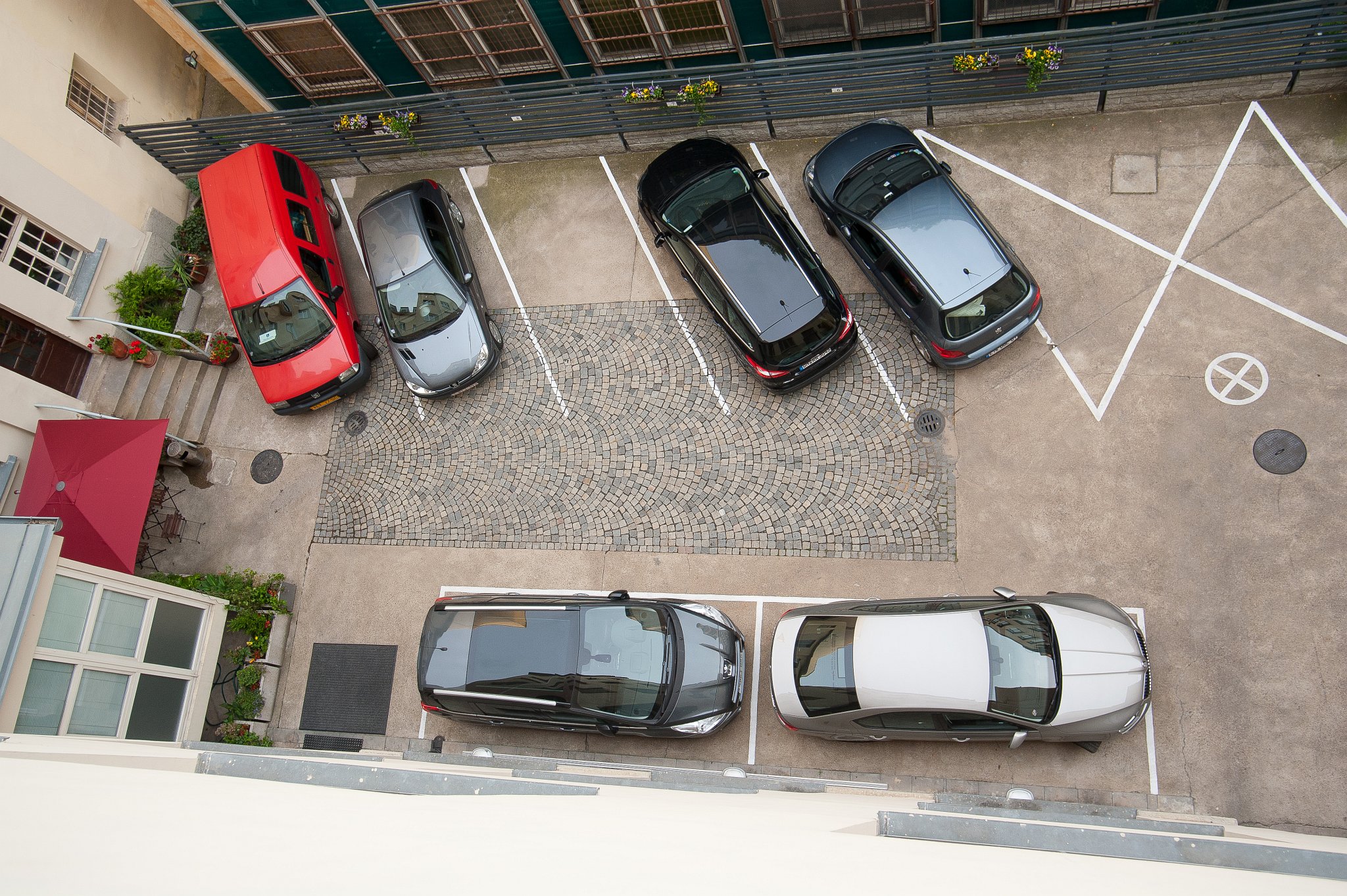 Cloister Inn - photo