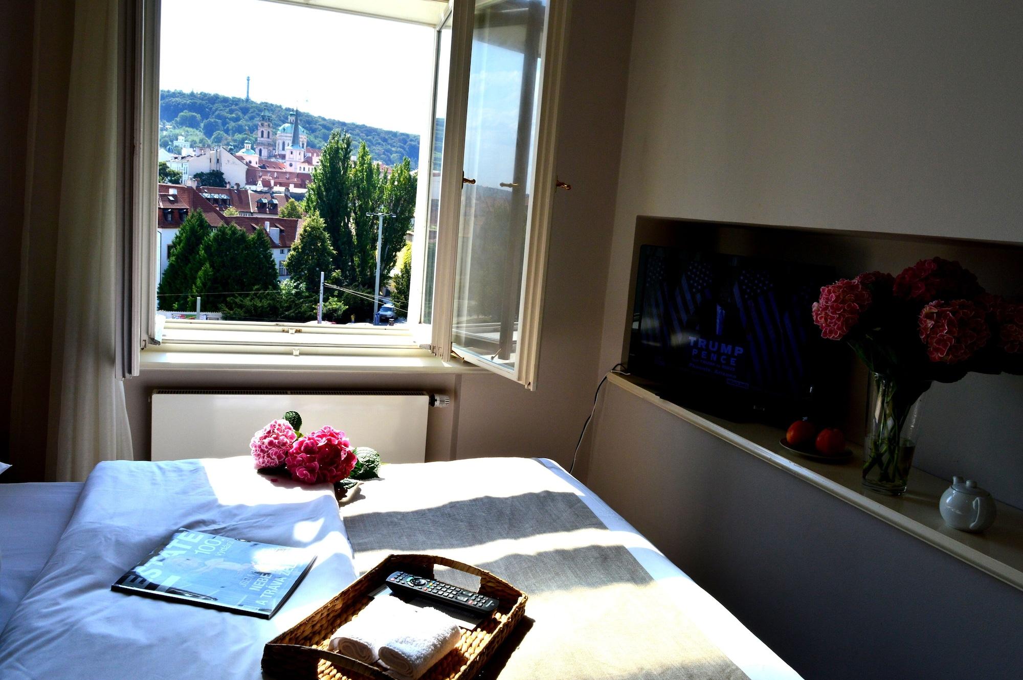 Hotel Klárov by null