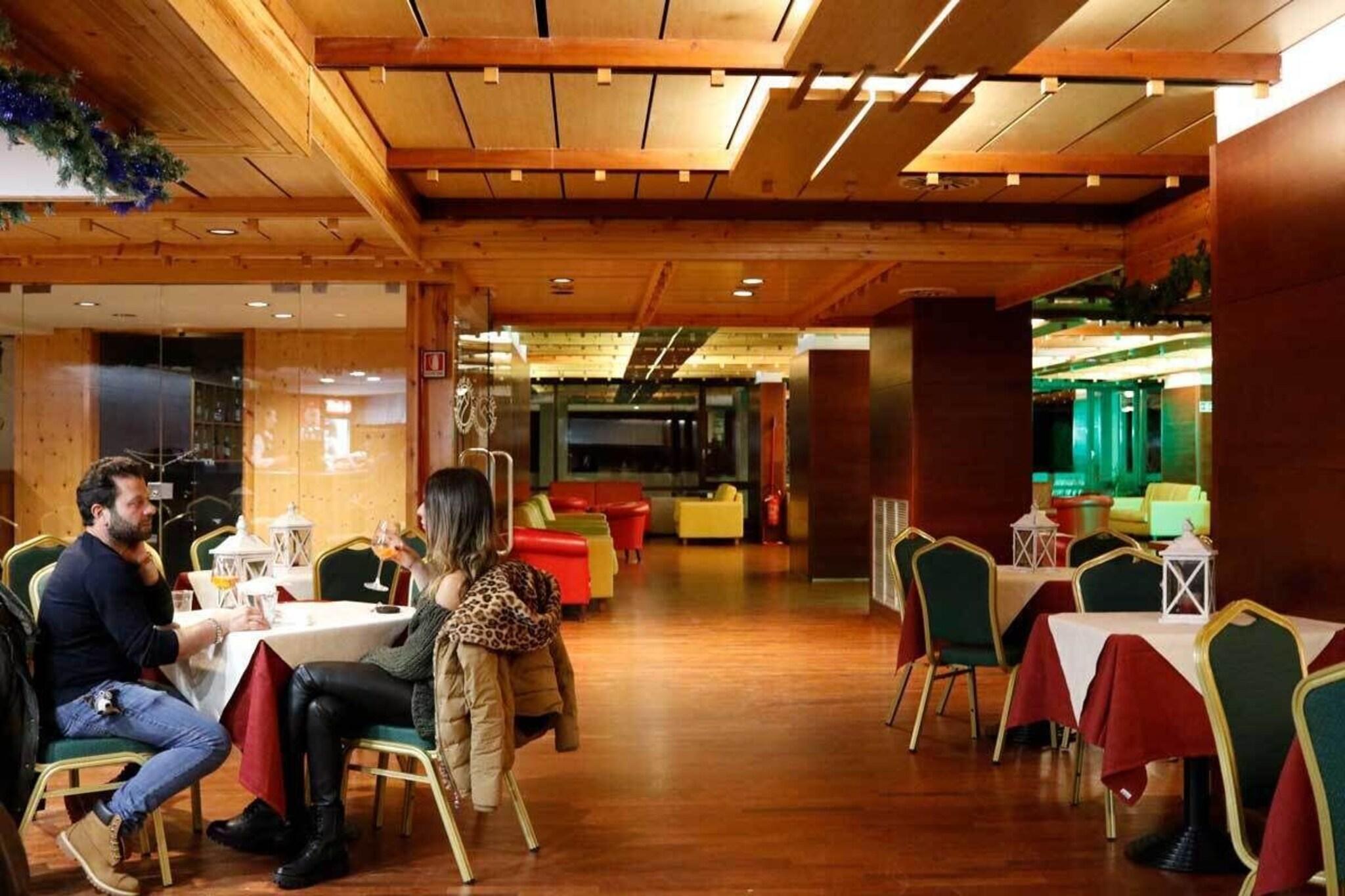 Hotel Club Regina E Fassa
