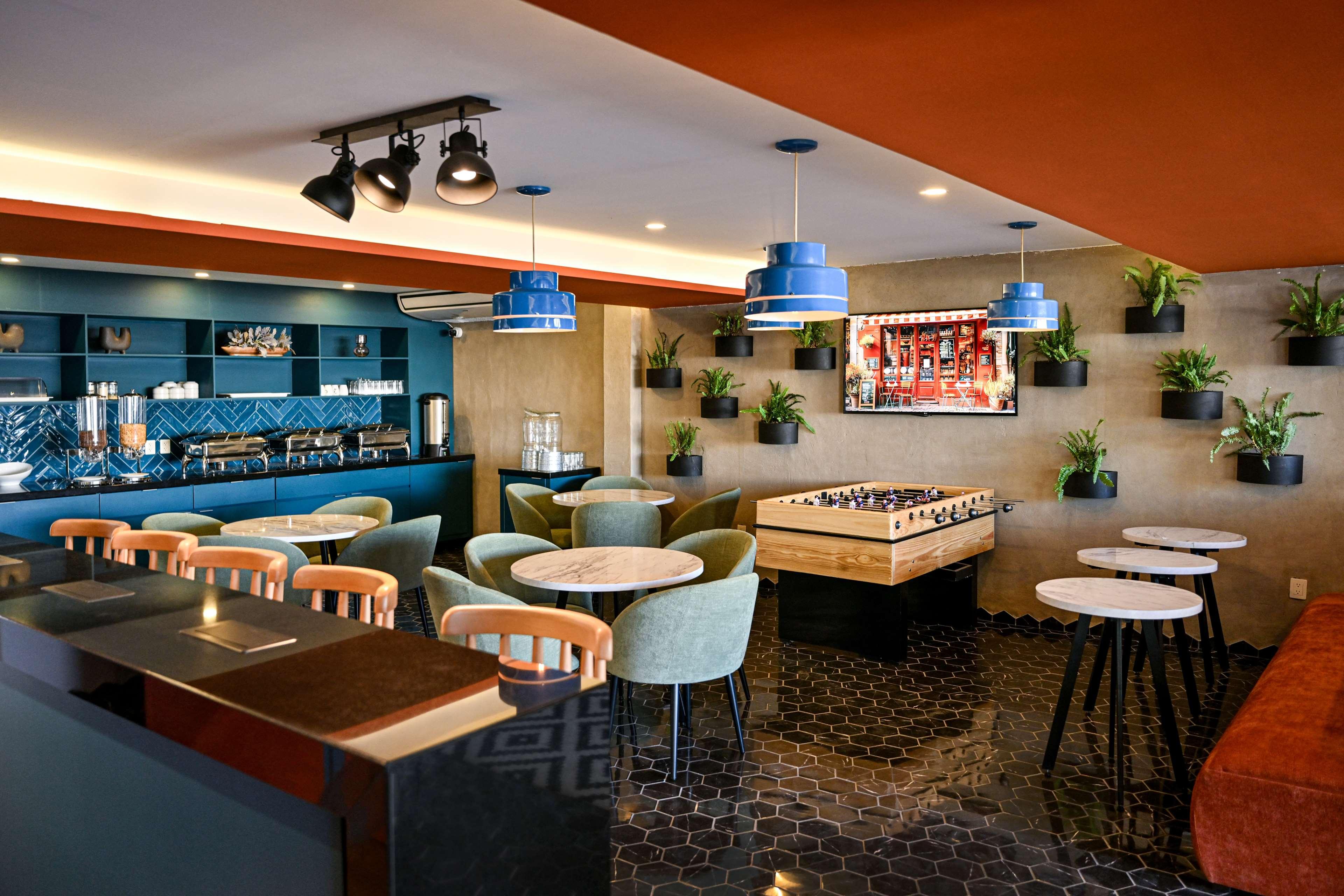 Vista Express Guadalajara Expo Surestay By Bw