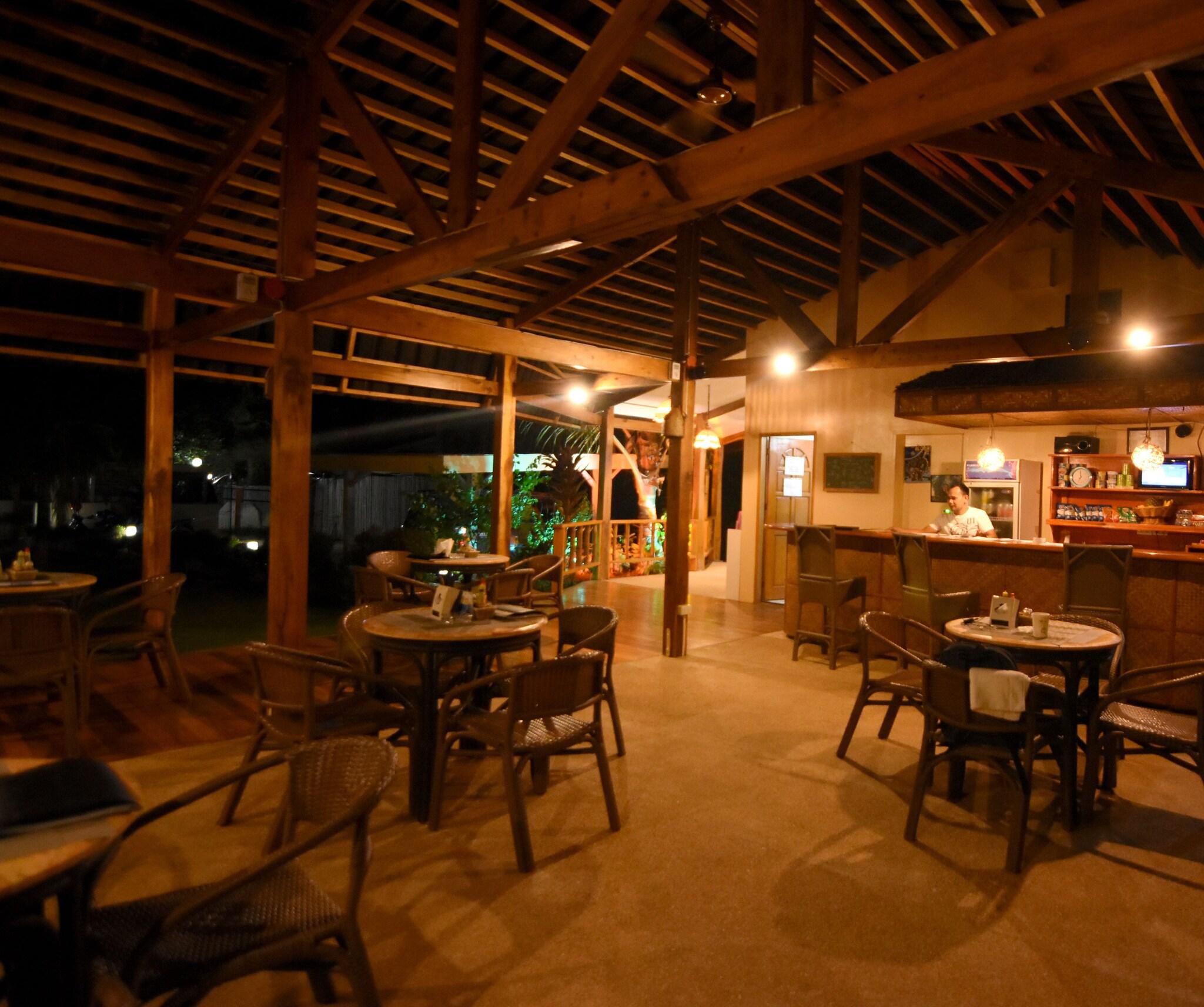 Alona 42 Resort