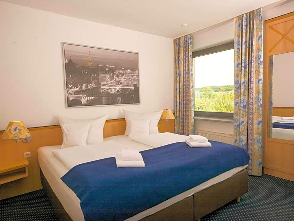 Hotel Near By