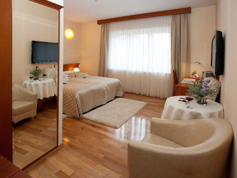 Hotel Royal Suites - Poză