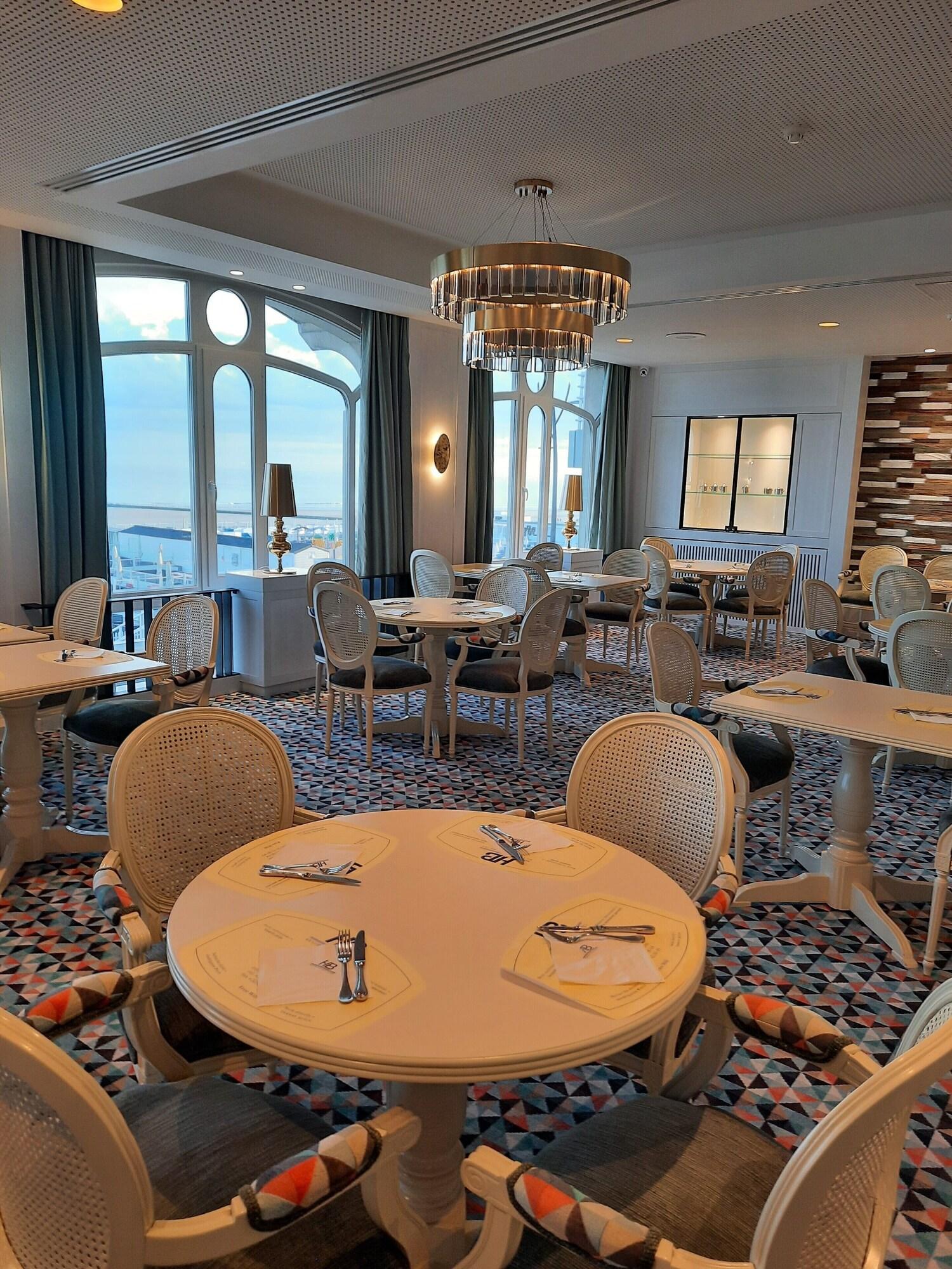 Beach Palace Hotel by CW Hotel Collection