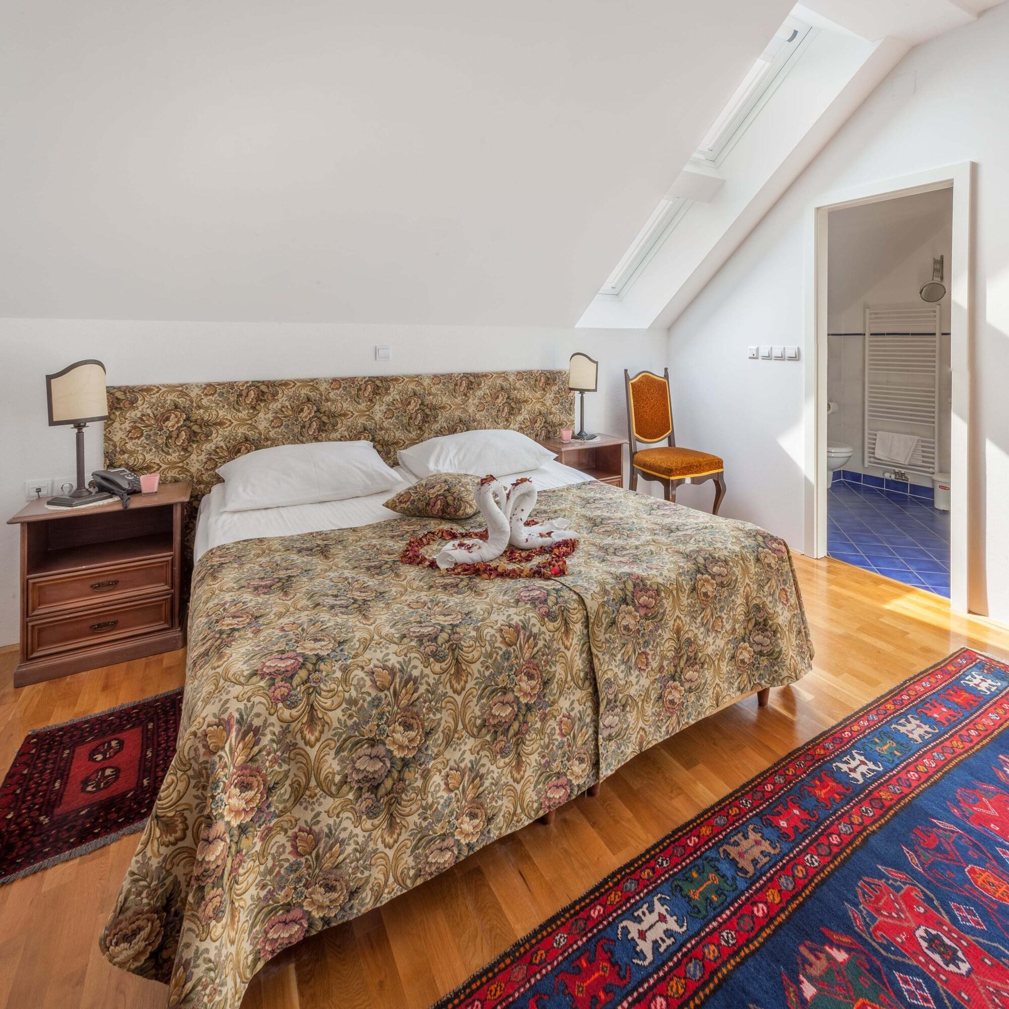 Hotel Triglav l.l.c. Bled by null