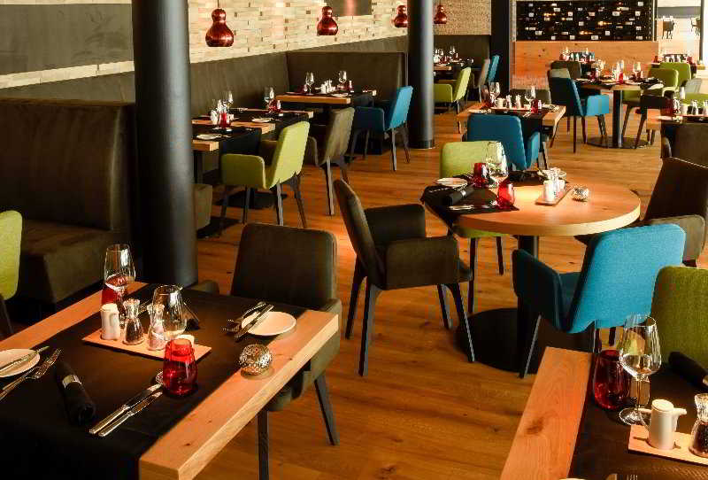 HERMITAGE Lake Lucerne by null