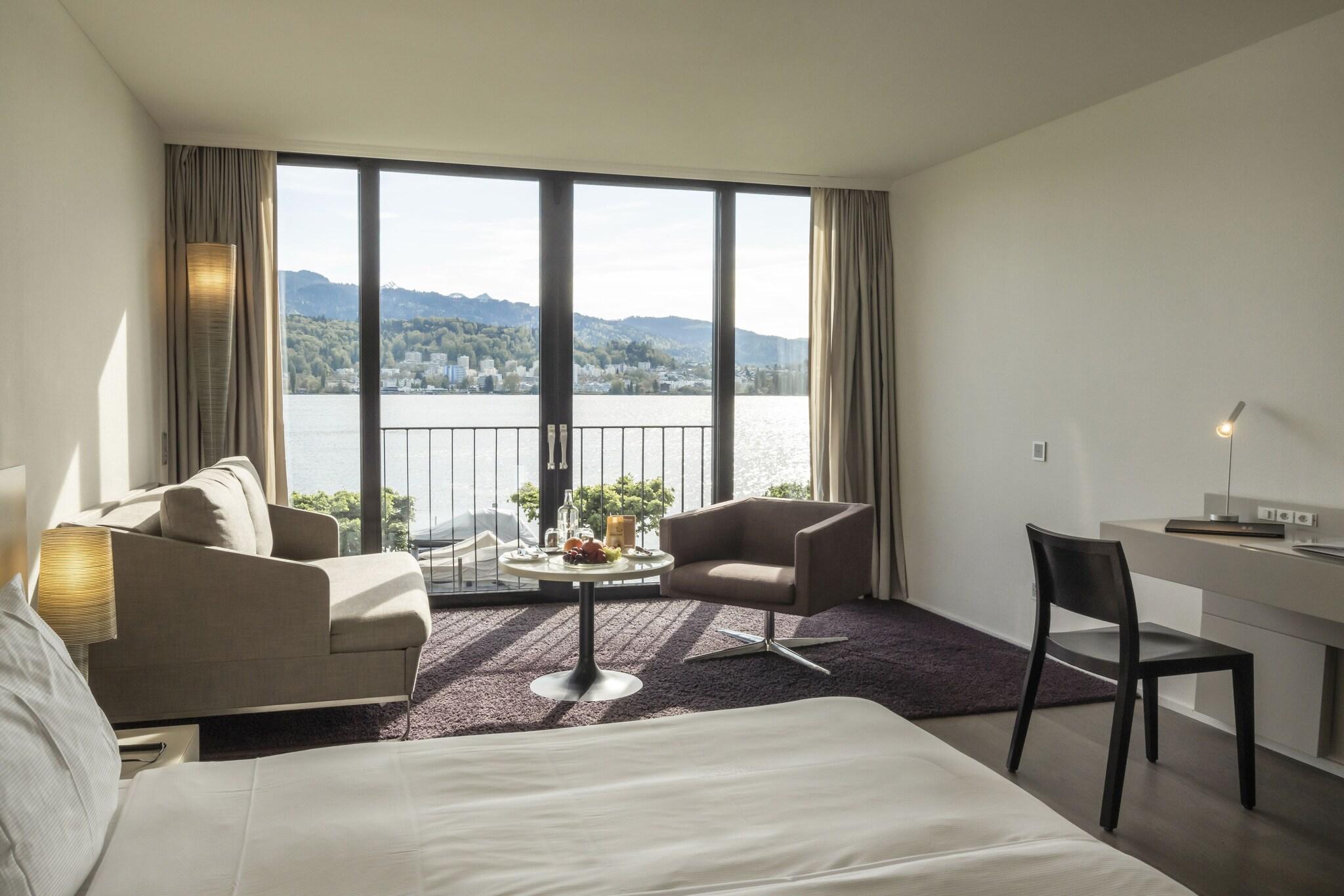 HERMITAGE Lake Lucerne by null