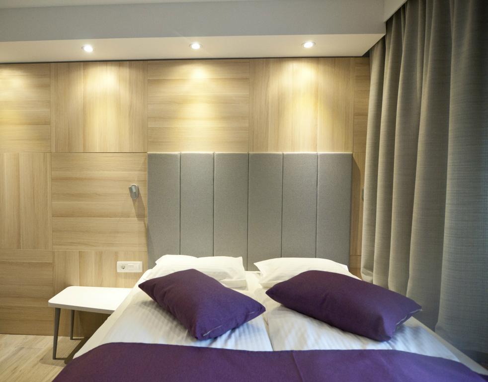 Hotel Emonec by null