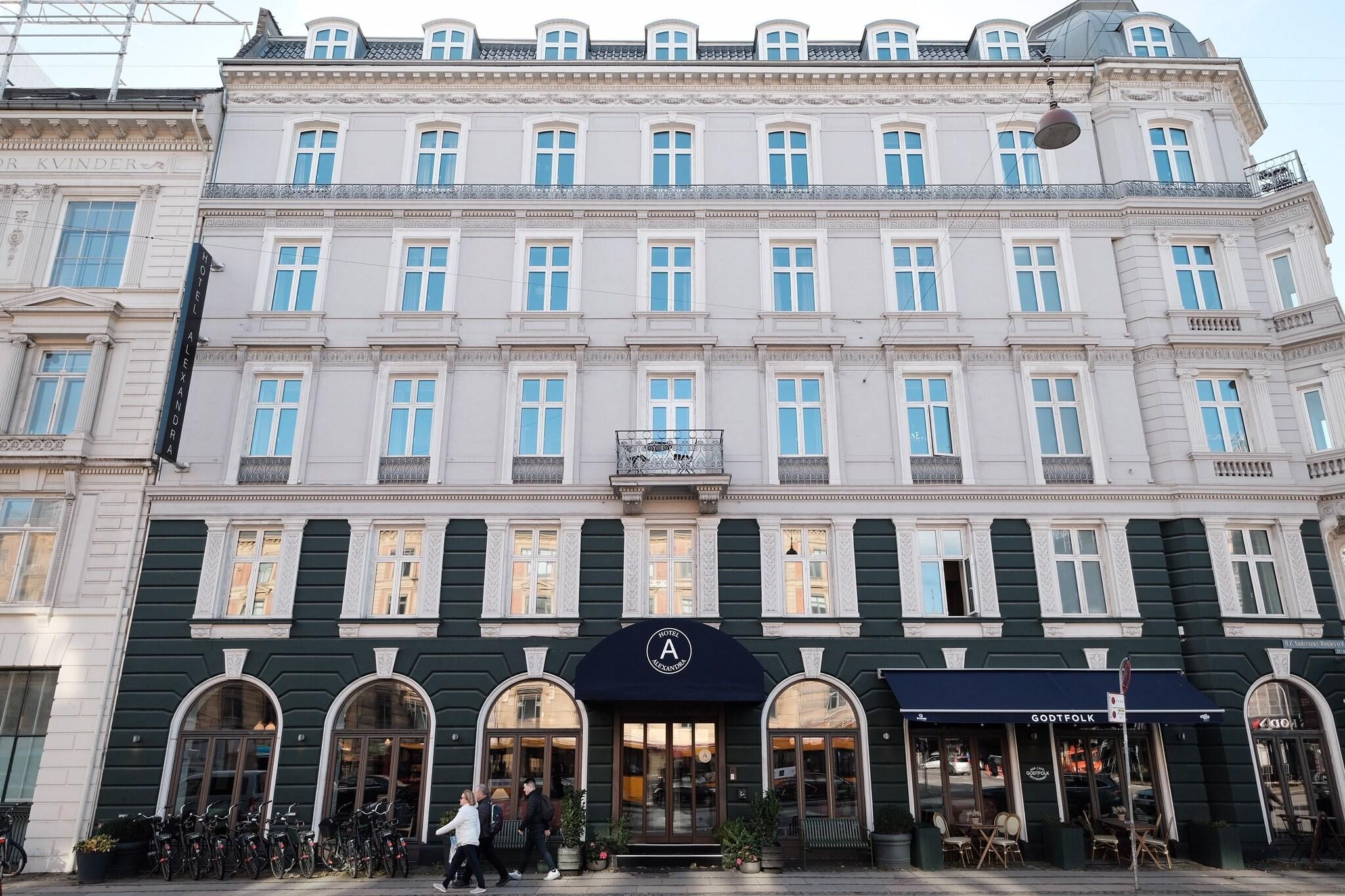 Hotel Alexandra by null