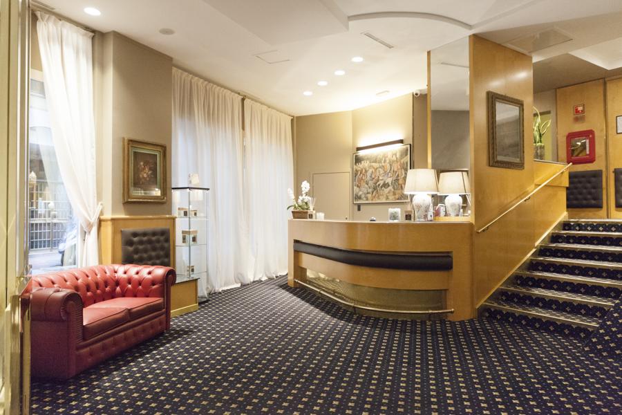 Hotel Mentana - photo