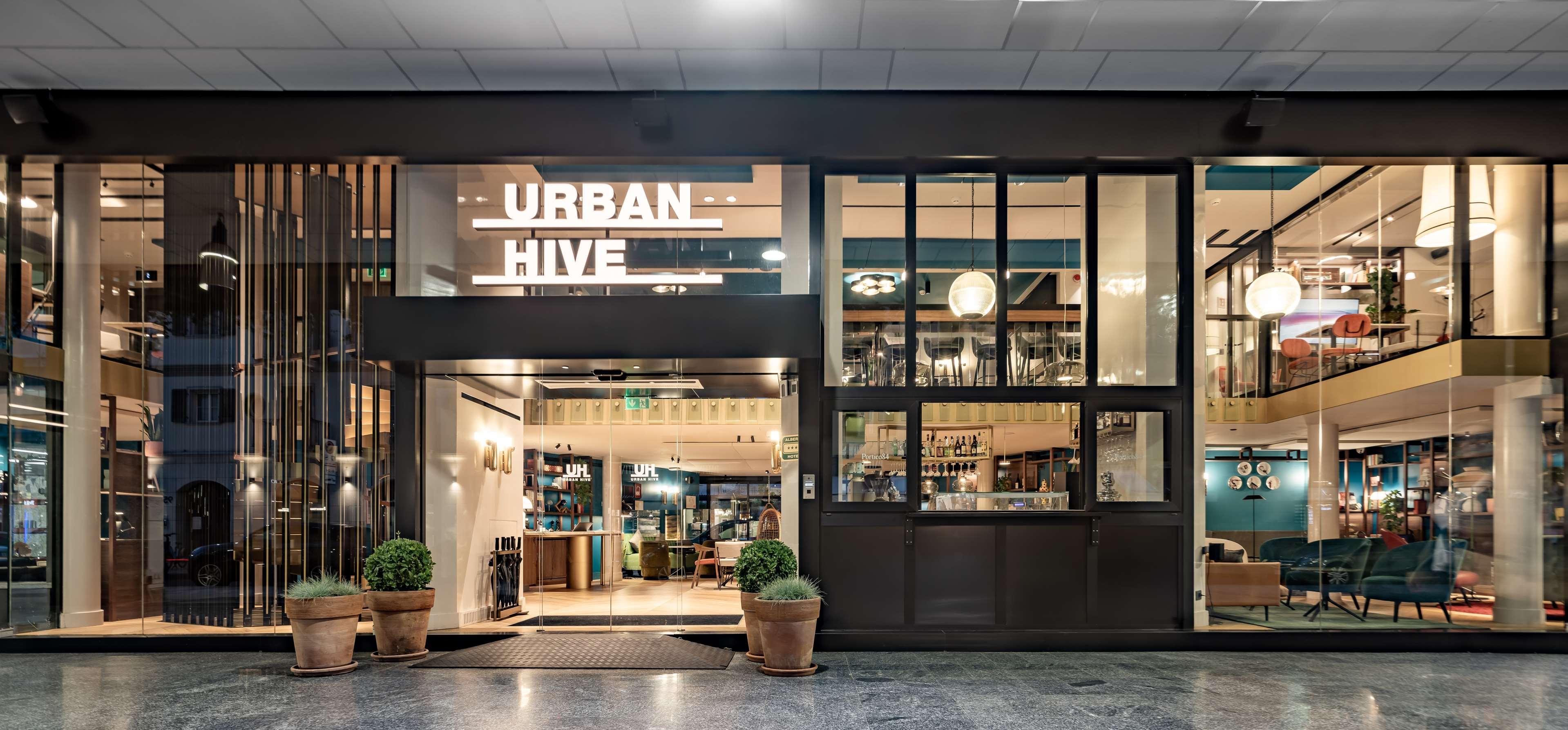 Urban Hive Hotel - photo