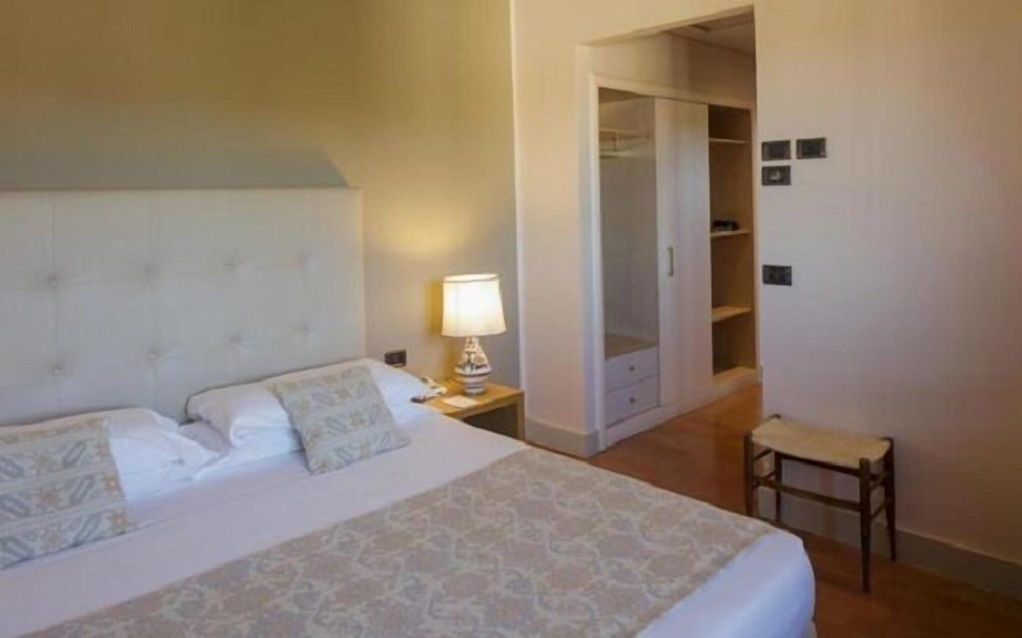 Hotel dei Duchi by null