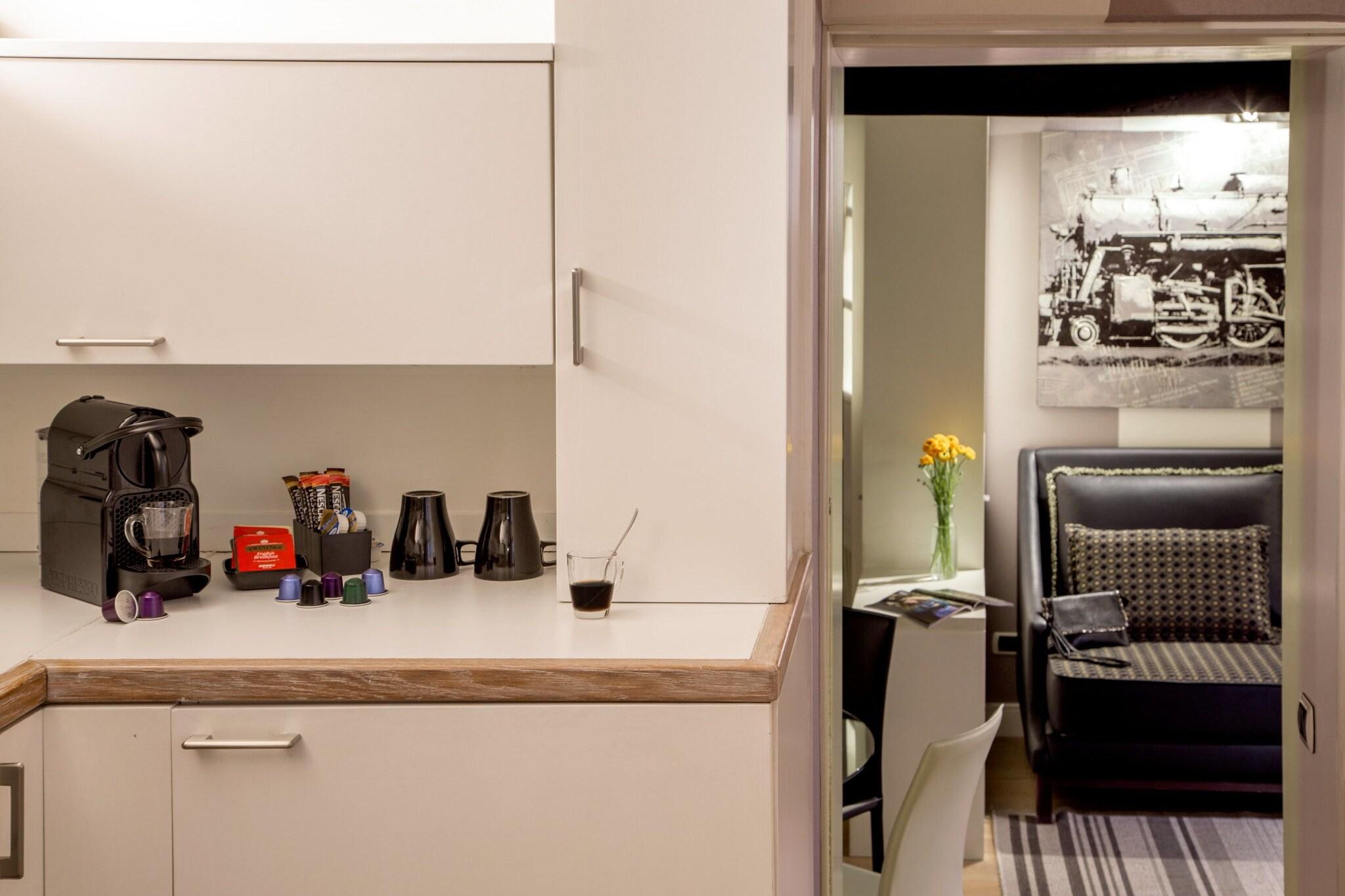 The Inn at the Roman Forum by null