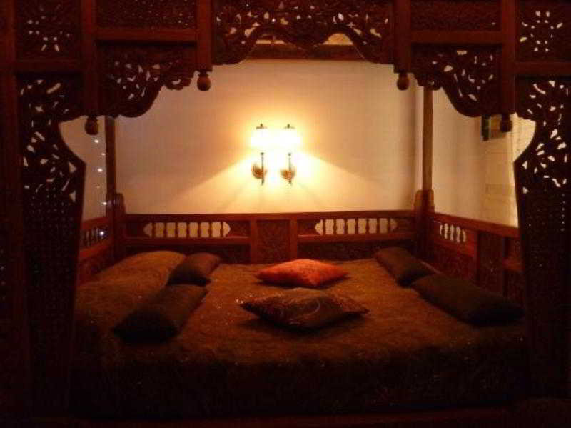 Ck Bed & Breakfast