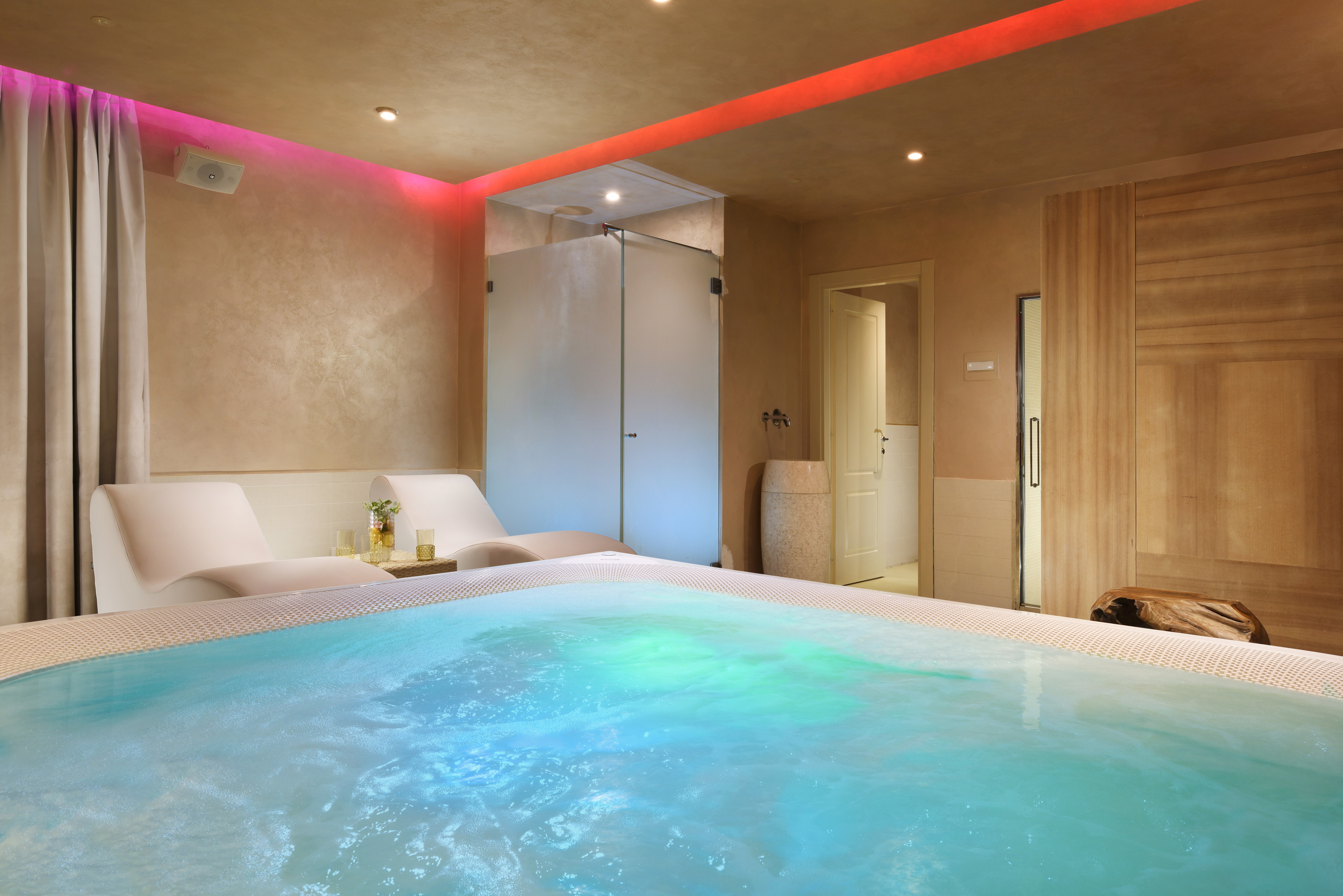 Leon's Place by null