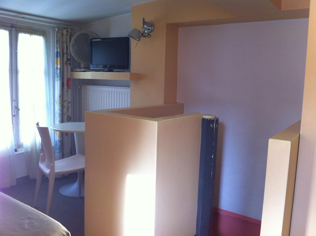 Trendy Canettes Hotel