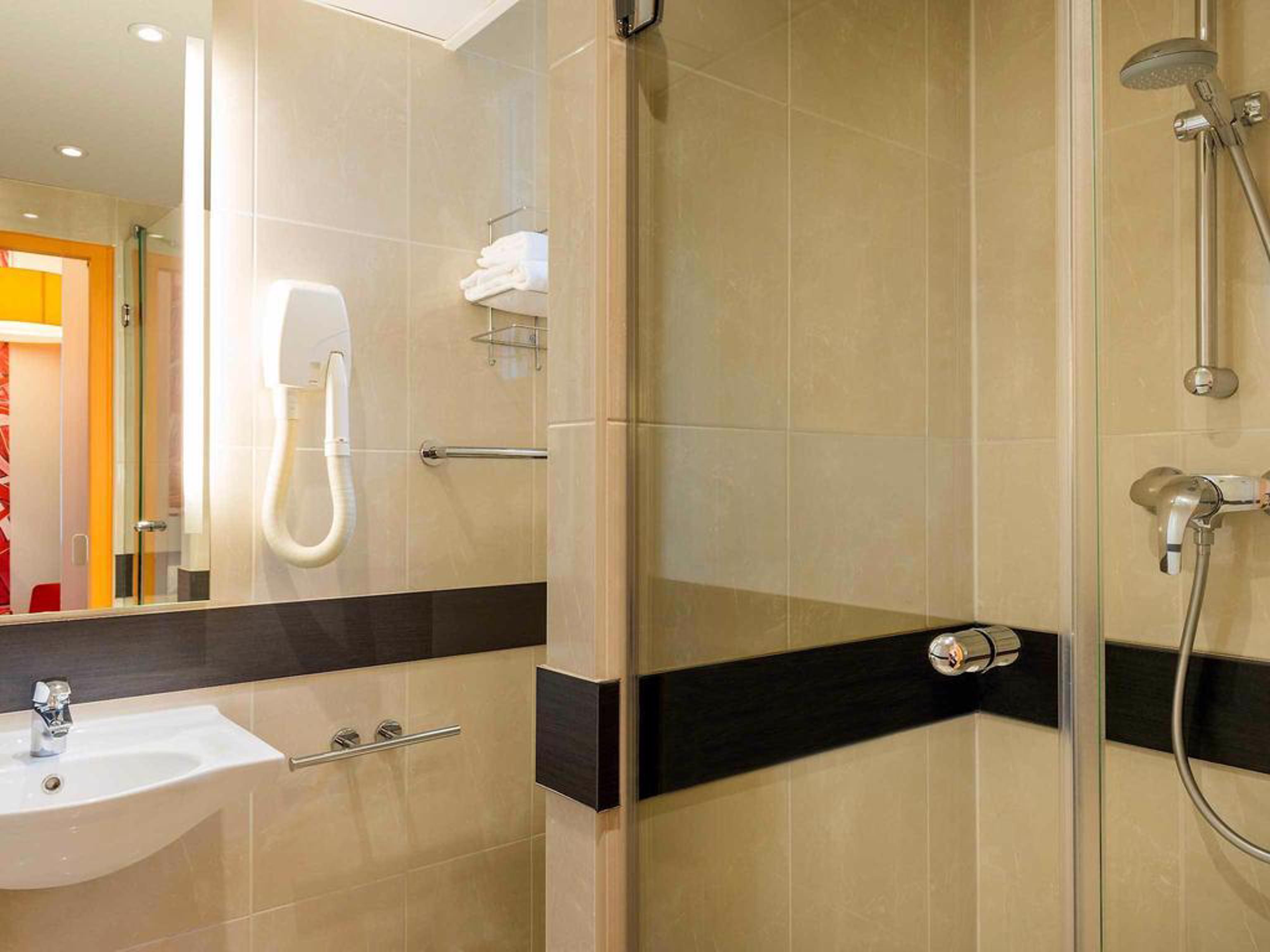 Chambre avec 2 lits