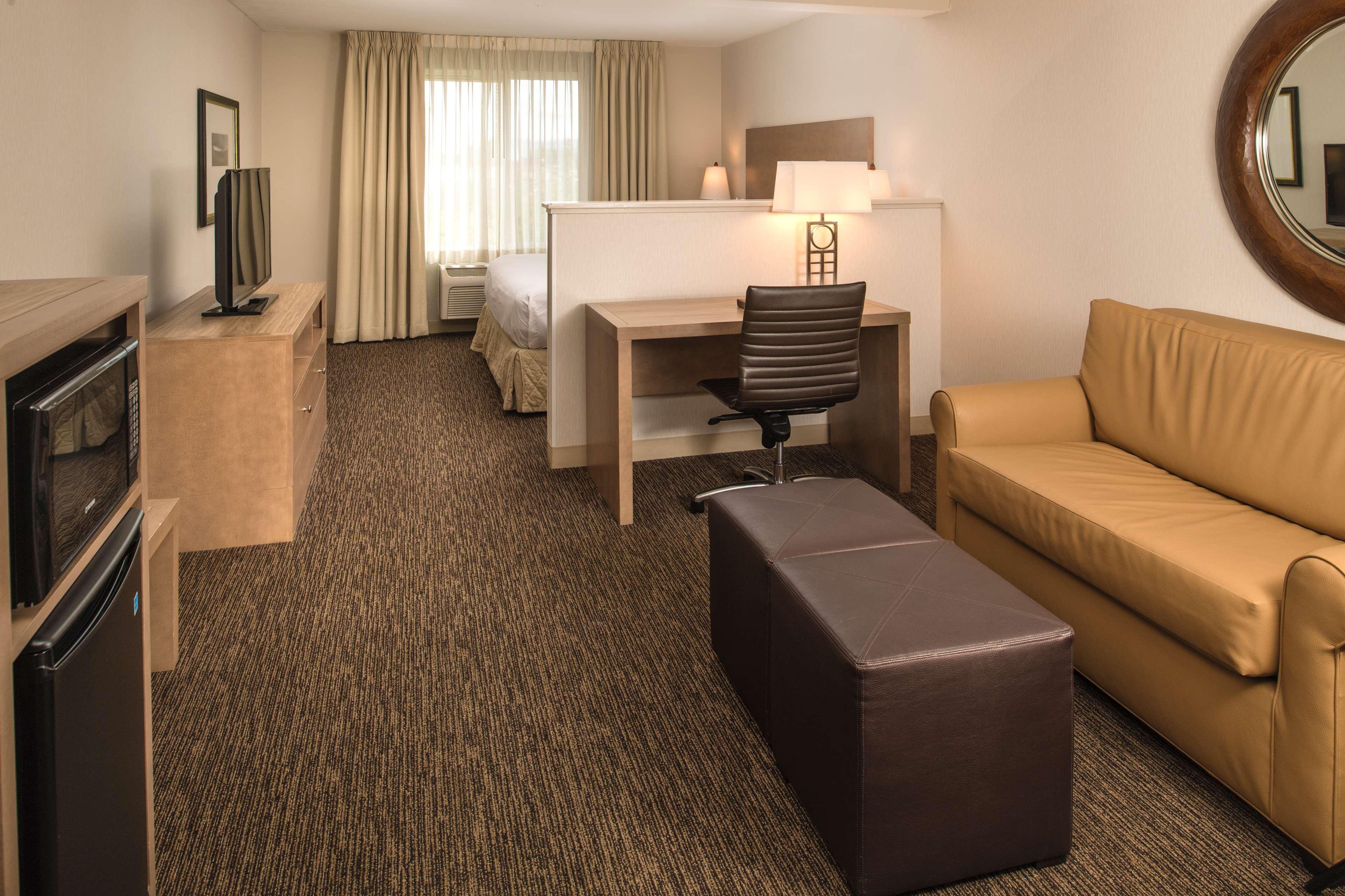 Doubletree By Hilton Salem