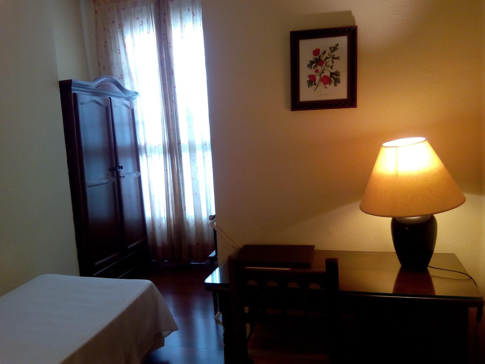 Hotel Simón by null