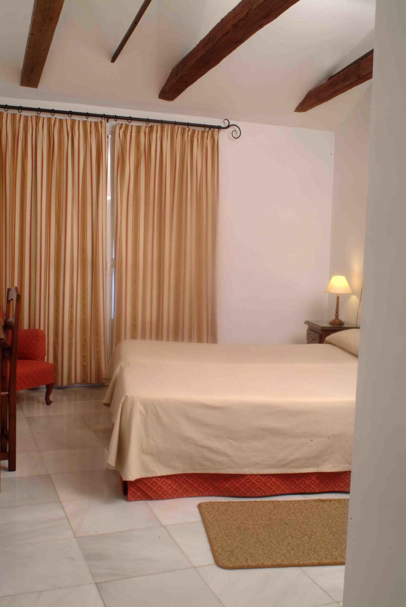 Hotel Simón by null