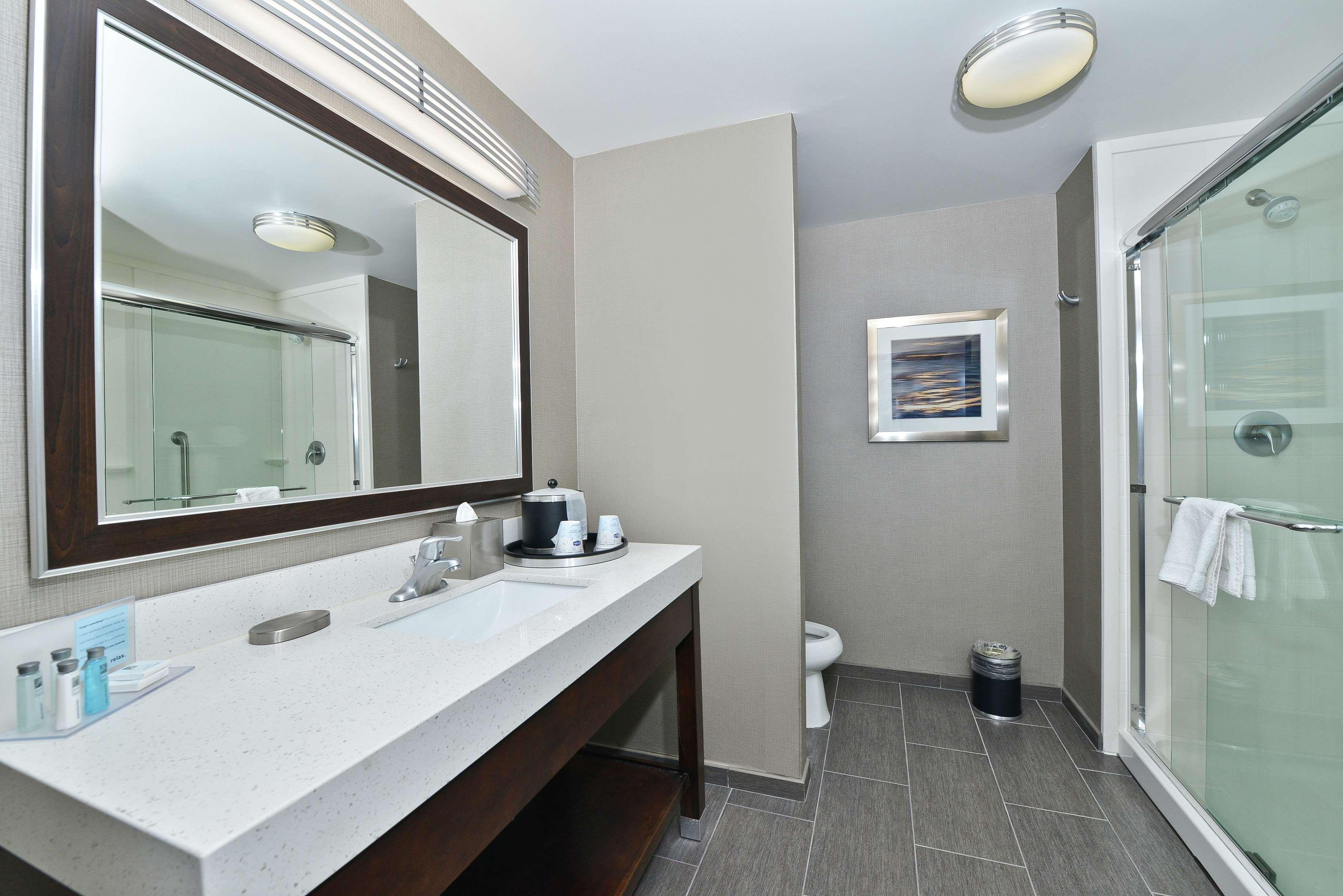 Hampton Inn & Suites Greensboro/Coliseum Area