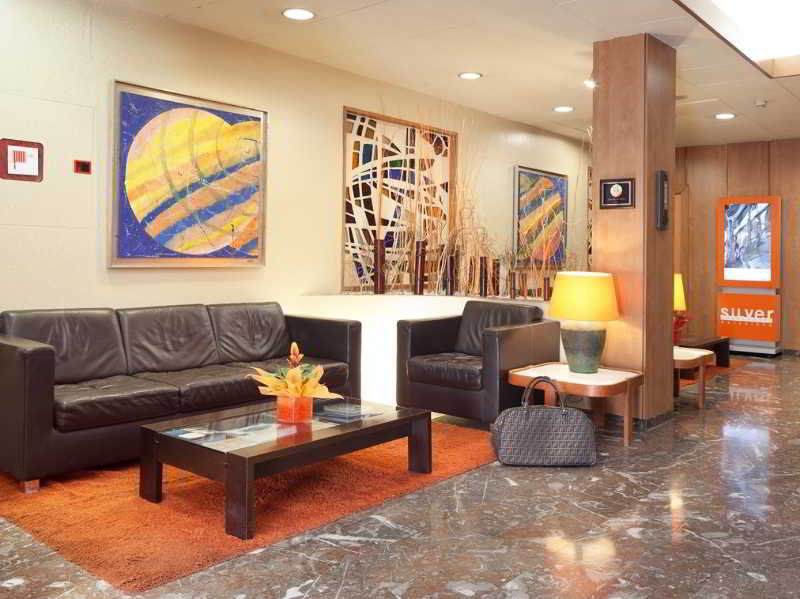 Aparthotel Silver Barcelona by null