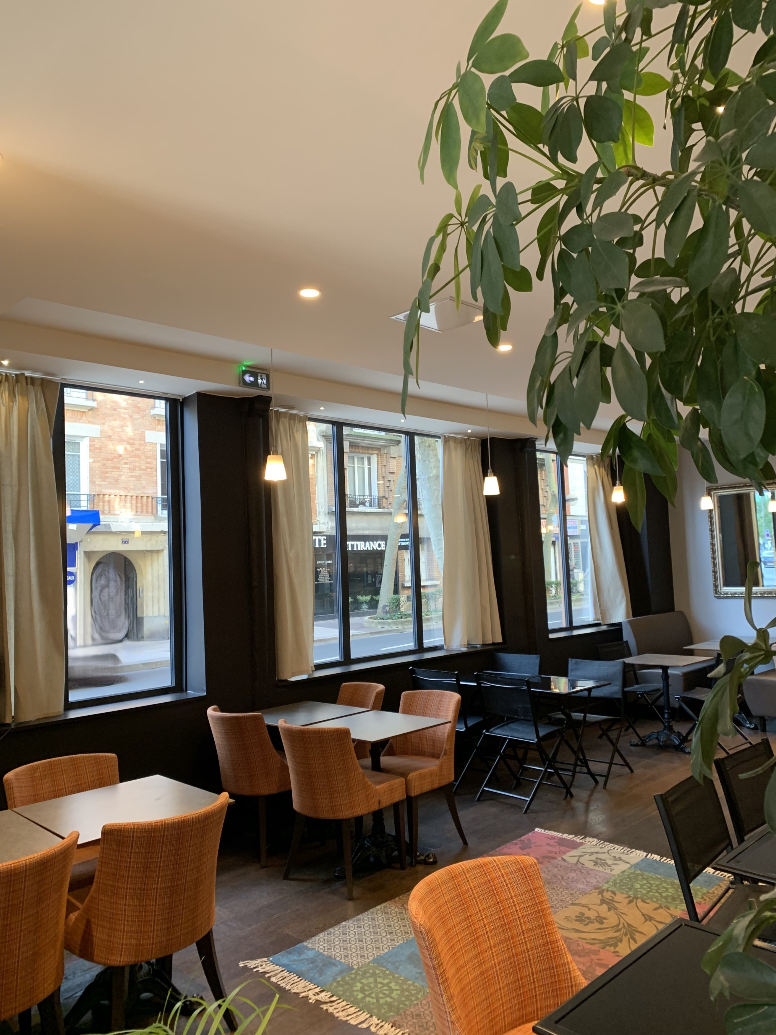 Hotel Sixteen Paris Montrouge
