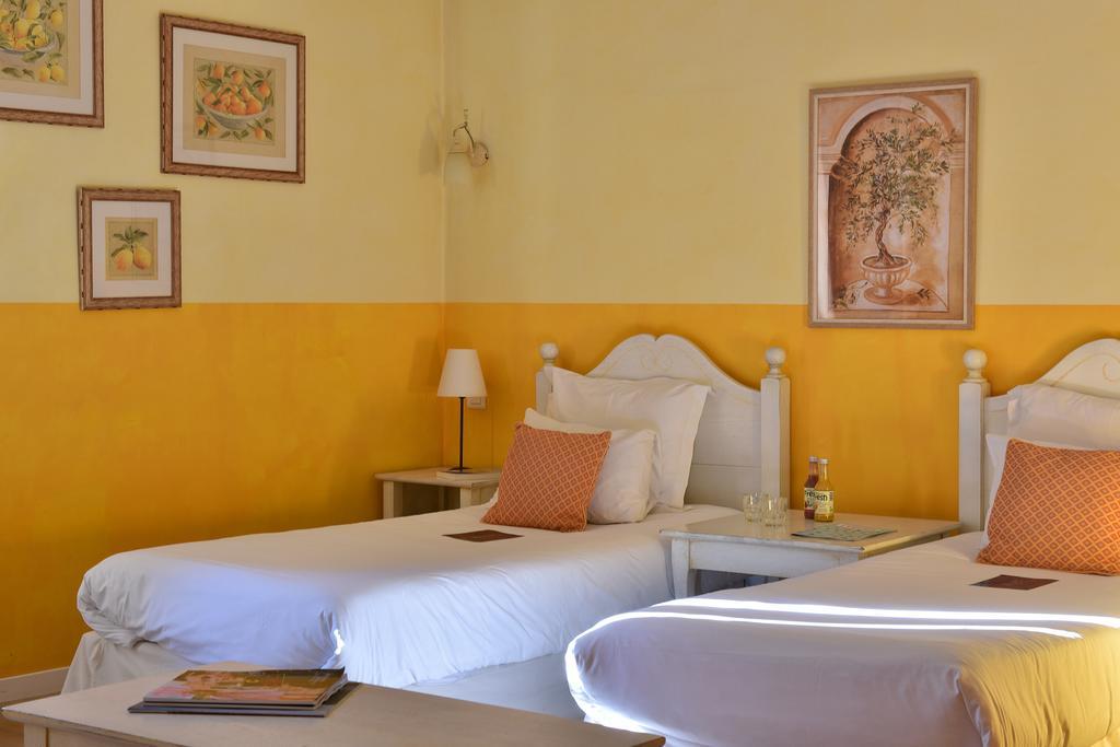 Hôtel Arles - Le Calendal & SPA by null