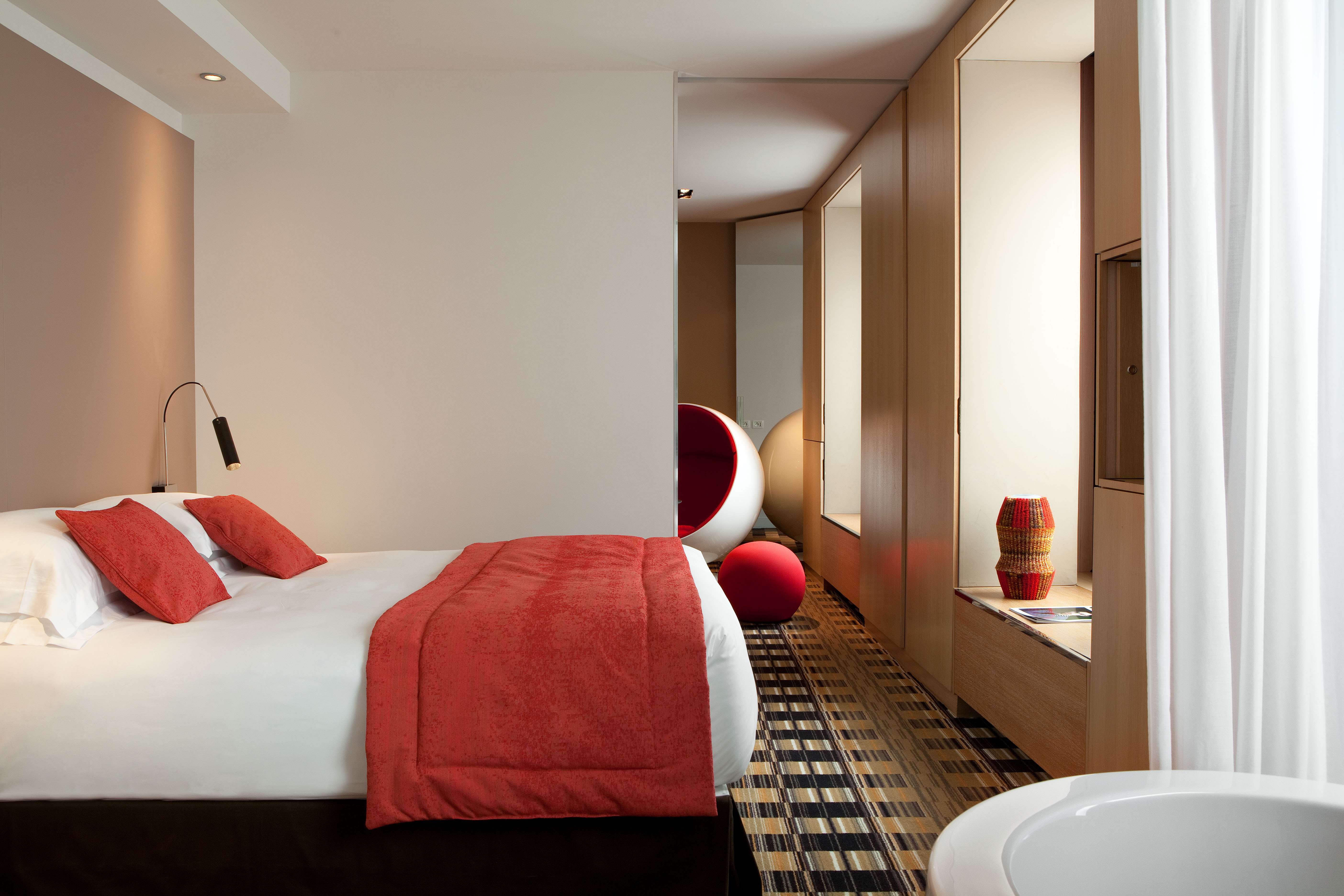 Gallery image of Golden Tulip Opera De Noailles