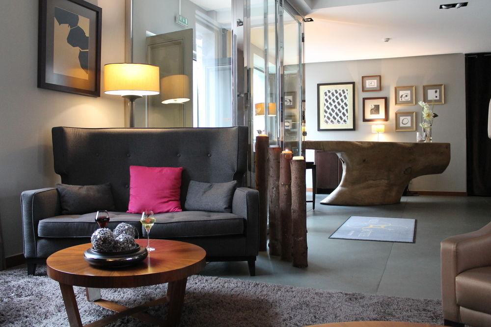 Logis Villa C Hôtel by null