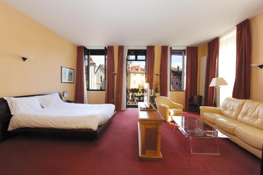 Hotel du Palais de l'Isle Annecy by null