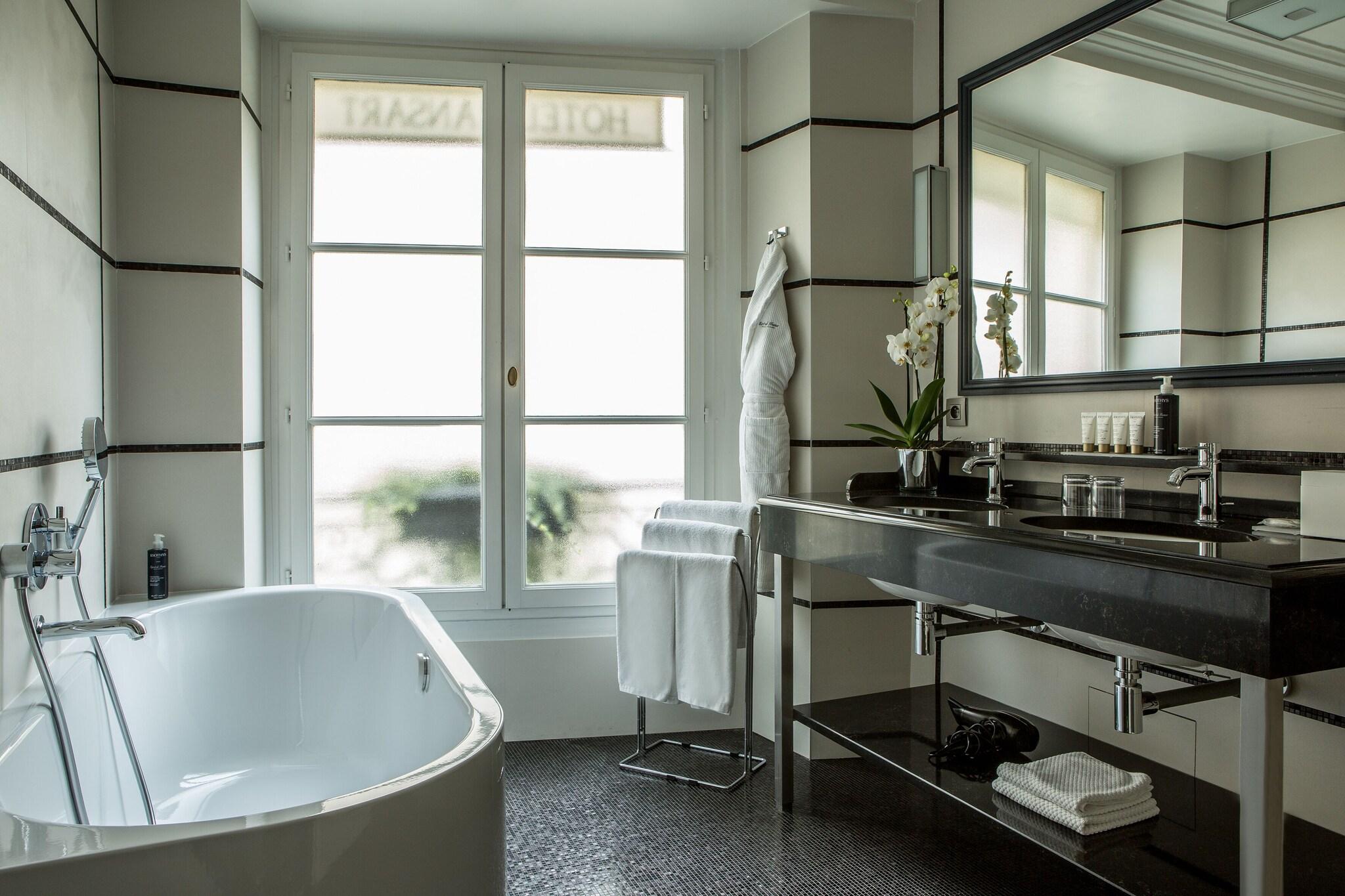 Hôtel Mansart by null