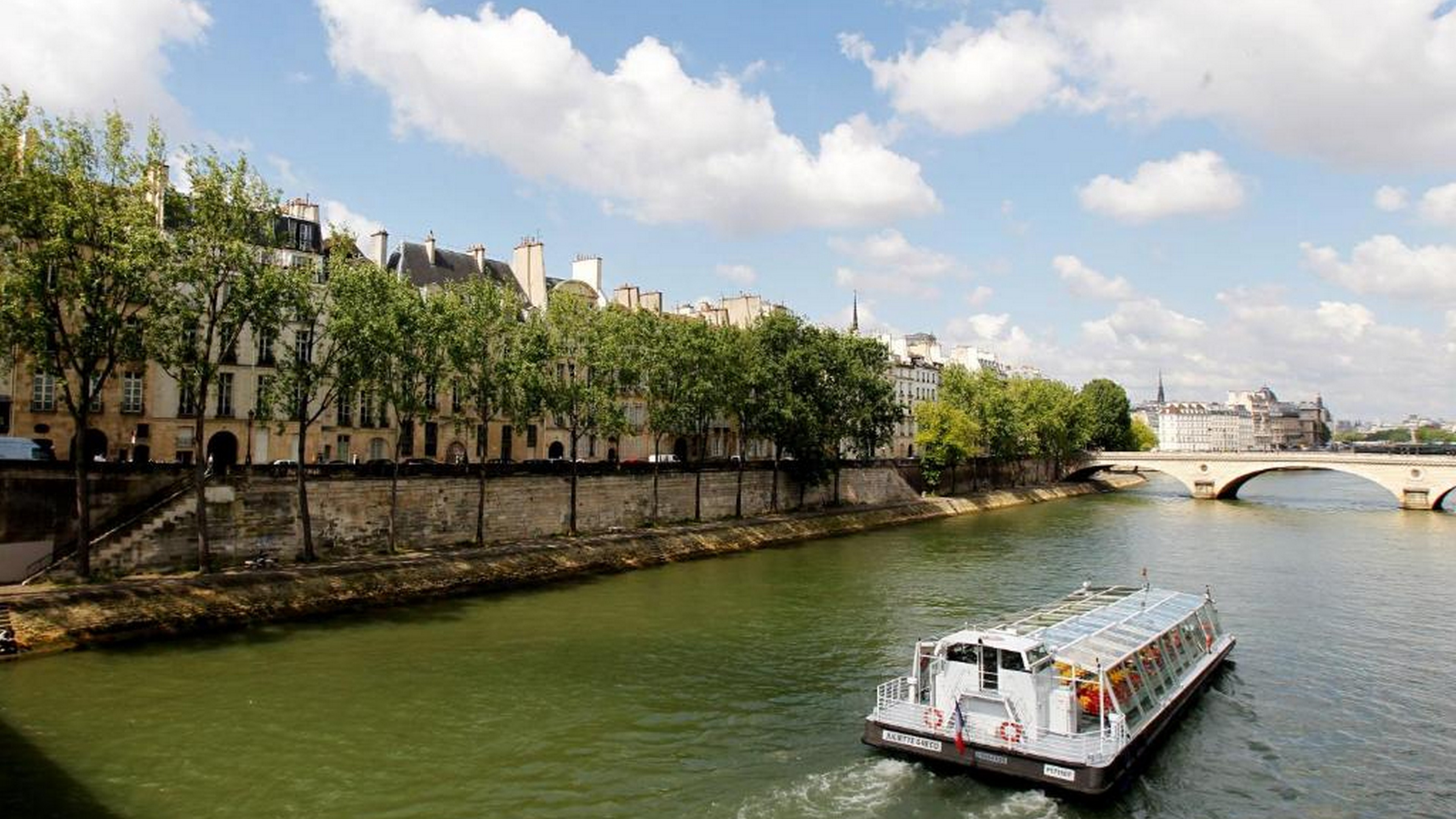 Hotel Des Deux-Iles by null