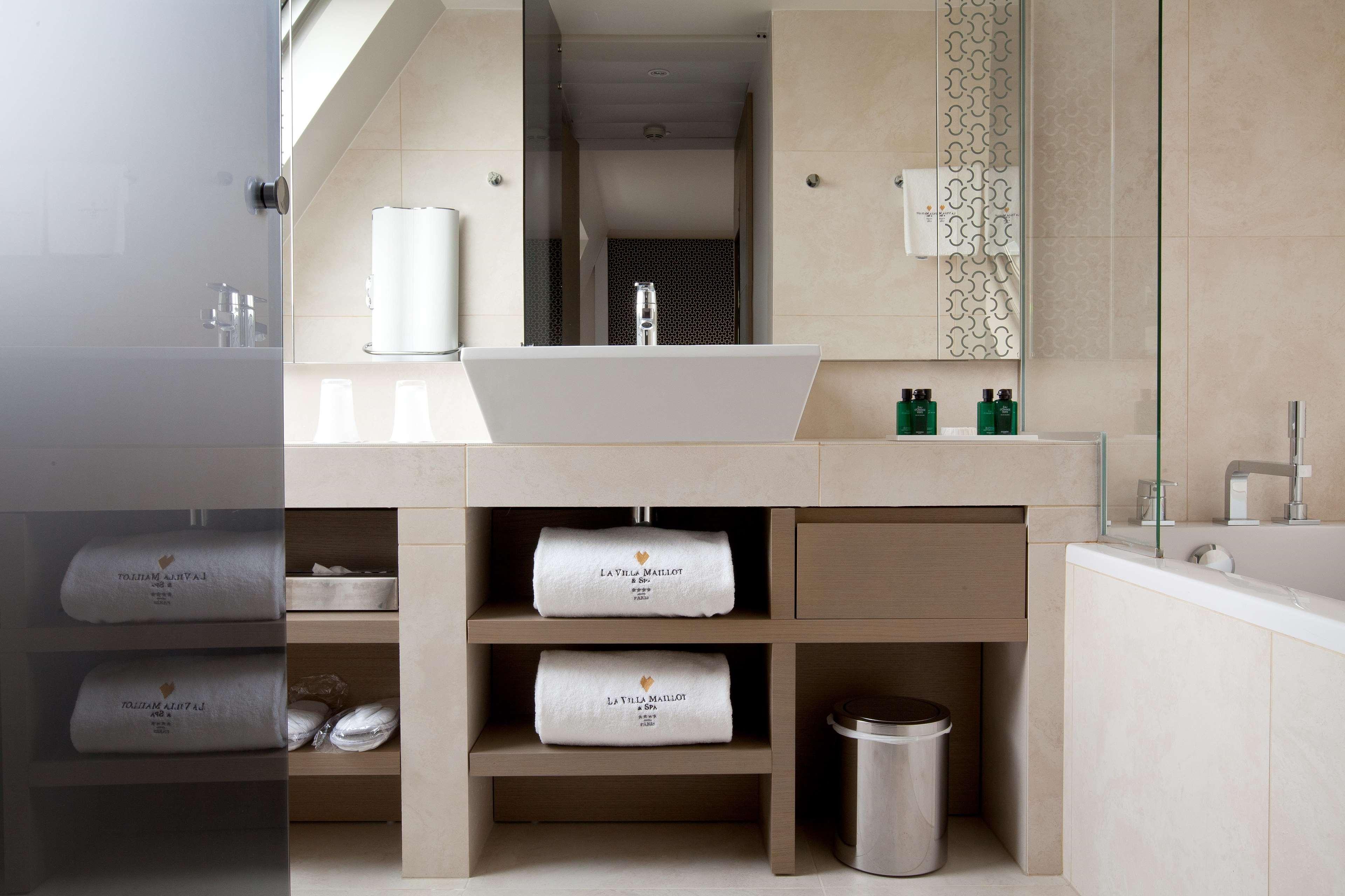 Hotel Etoile Maillot by null