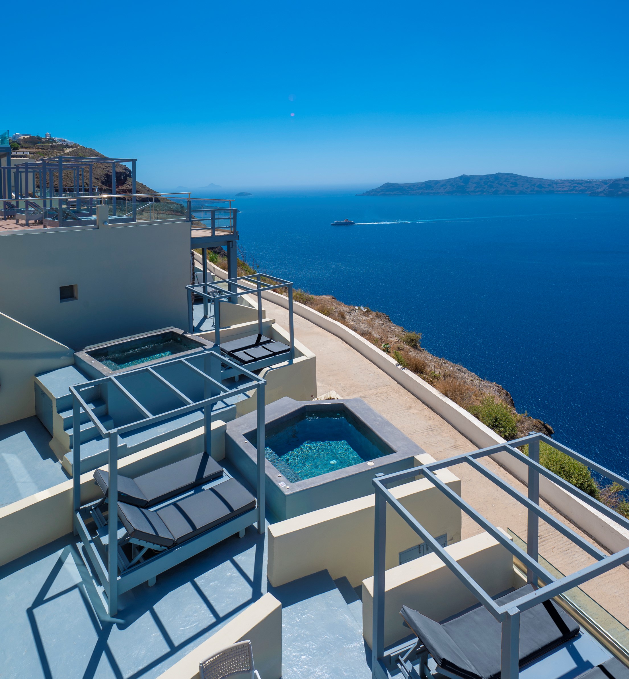Gizis Cliffside Suites