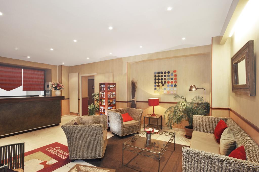 Hôtel Carladez Cambronne by null