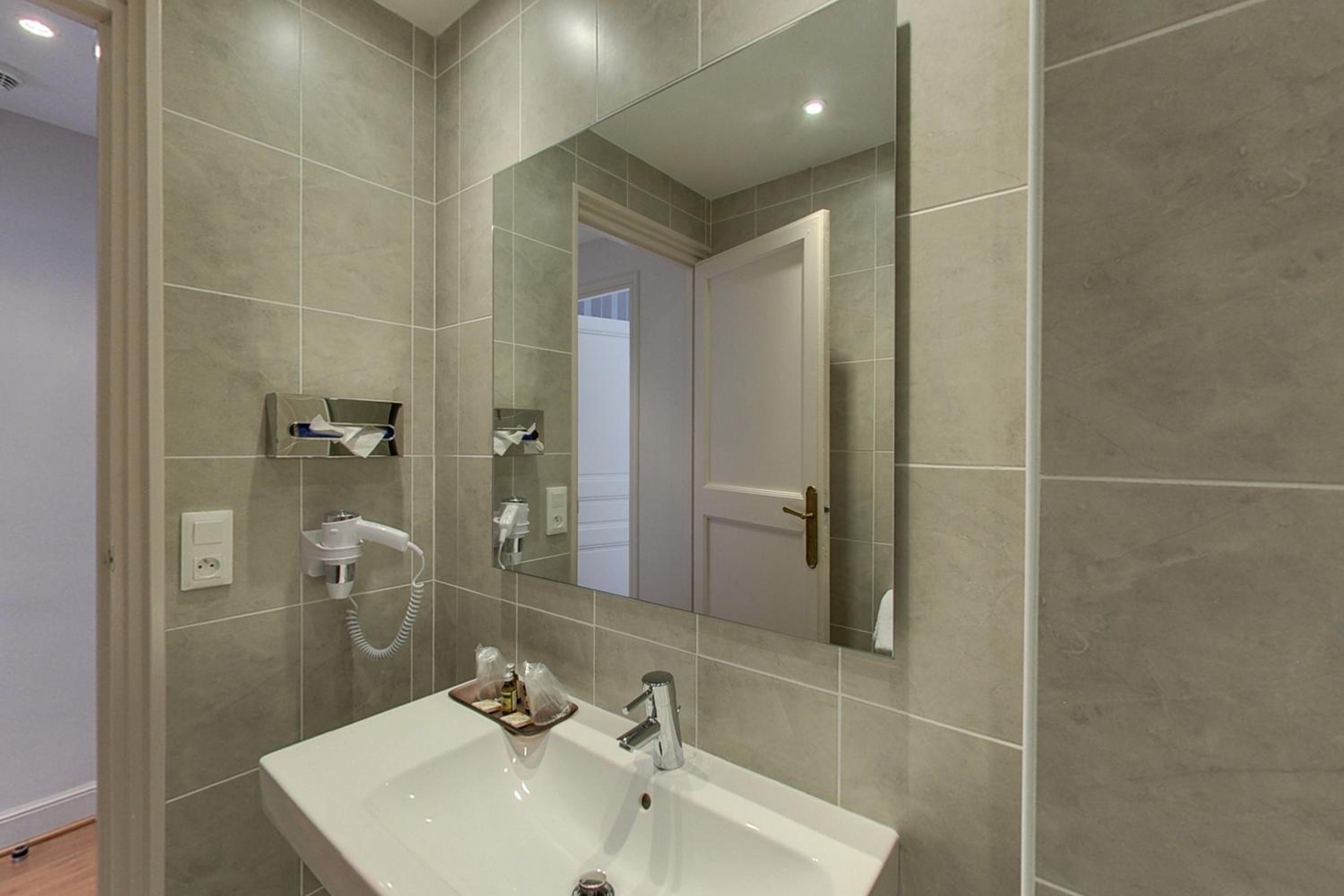 Hôtel La Residence Boutique hôtel pour un week end à Narbonne by null